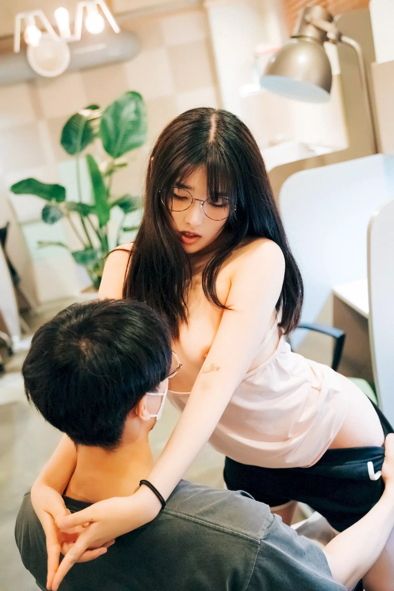 艺术图】 【Loozy 艺术图 淫惰女生 韩国 尤物 韩国 Reading 尤物 Room Sonson 全集修正