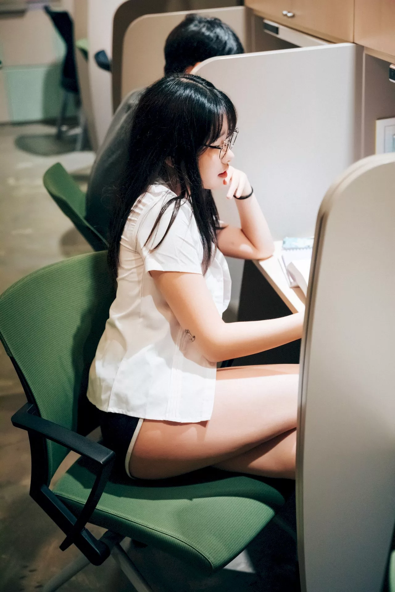 艺术图】 【Loozy 艺术图 淫惰女生 韩国 尤物 韩国 Reading 尤物 Room Sonson 全集修正