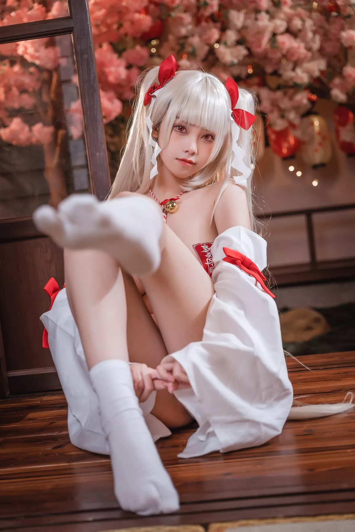 可畏巫女 Cosplay 蜜汁猫裘 美女 密拍 魅魔