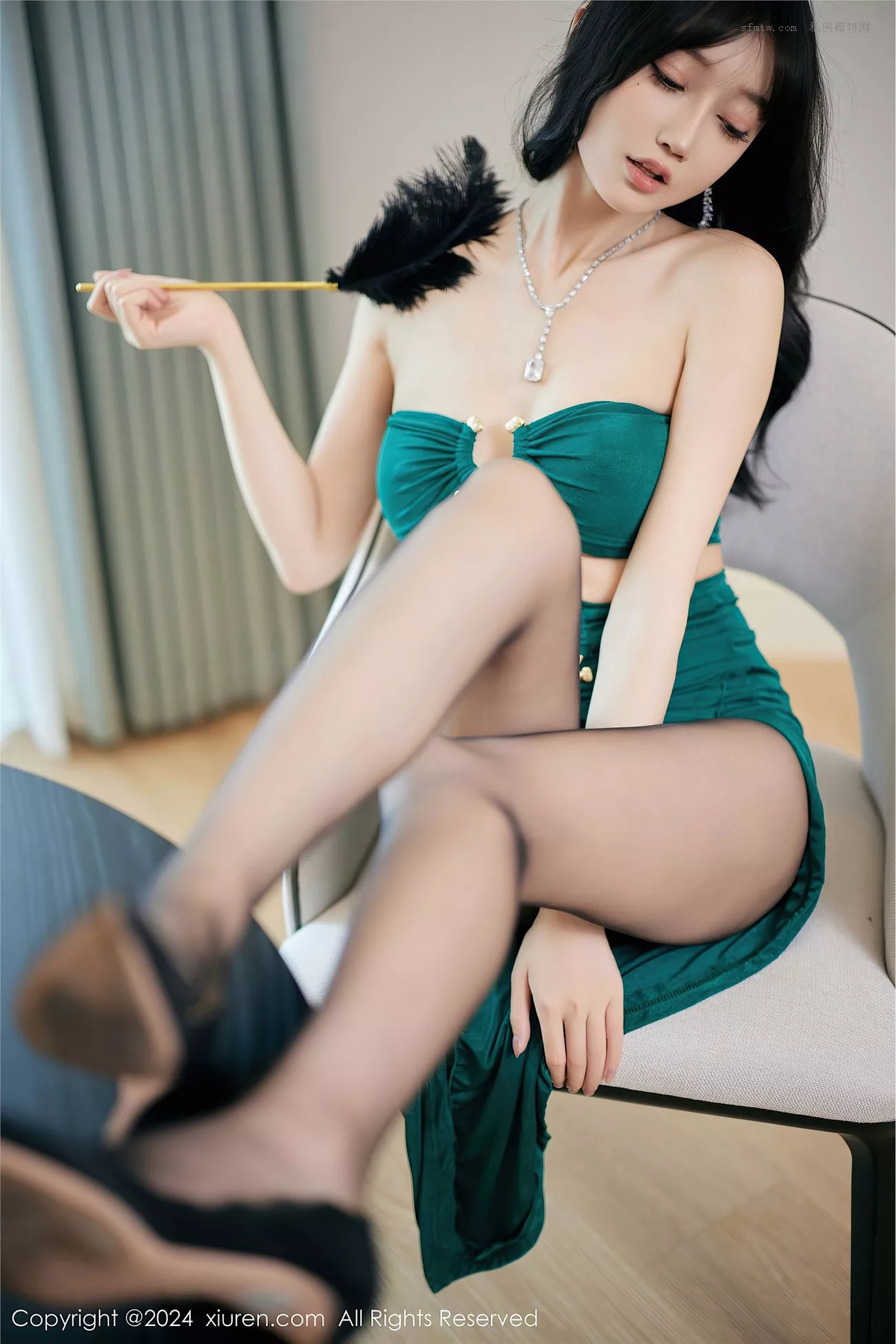 Vol.8772 【秀人XiuRen】优秀图相 �h儿�h