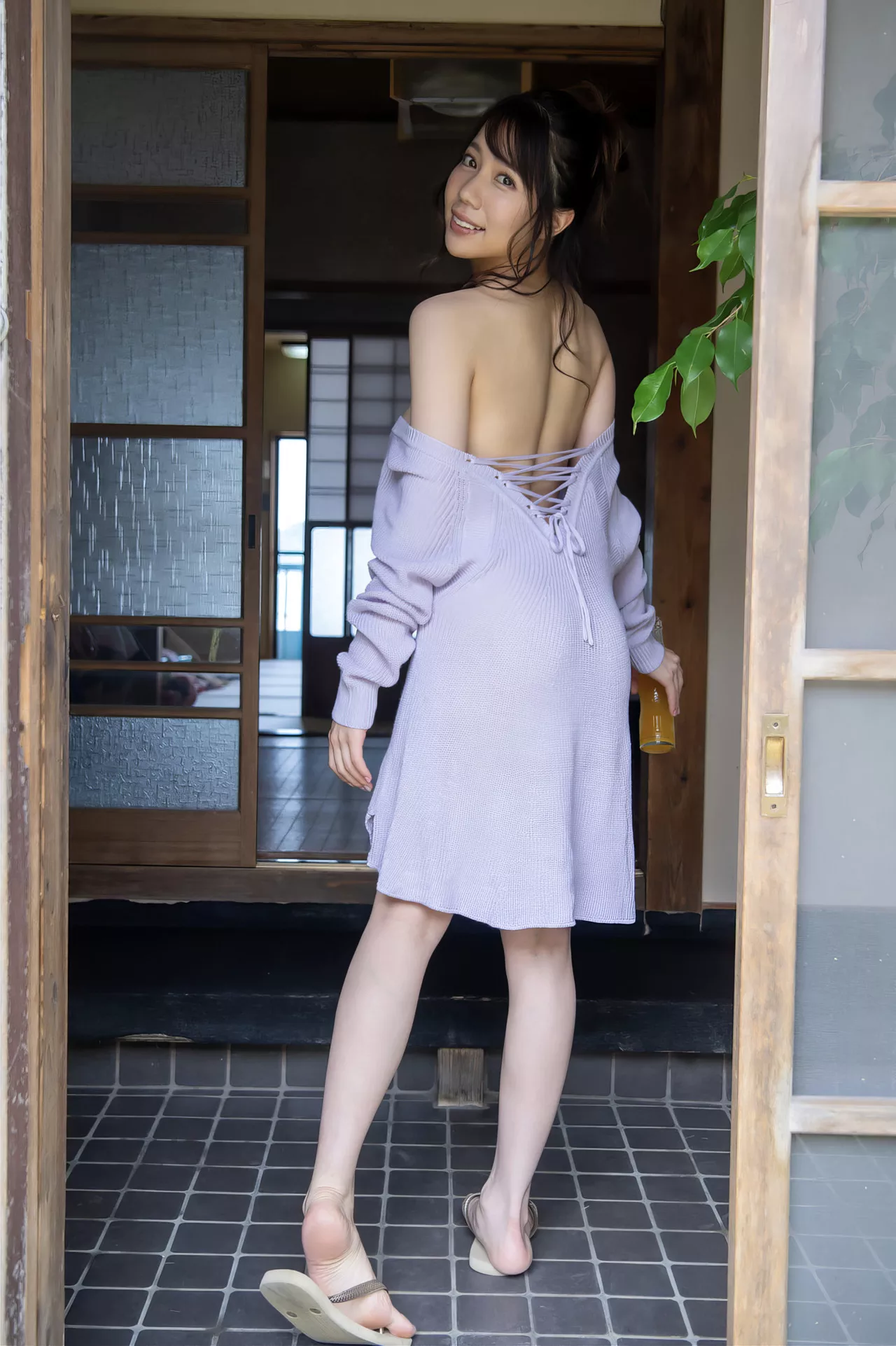 Minami 美学生と“完全主�Q”で过ごす写真集BEST 南まゆの恋人たち。 Mayu