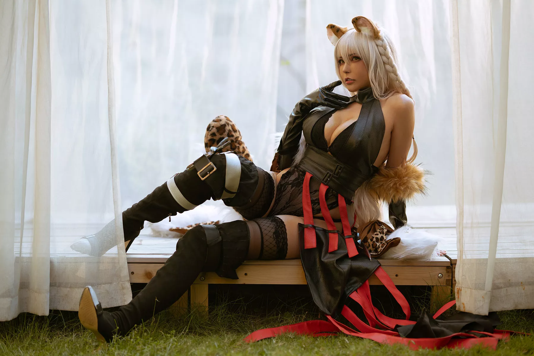 丽人 秋和柯基 Cosplay 莎拉 的骄傲 伊甸园