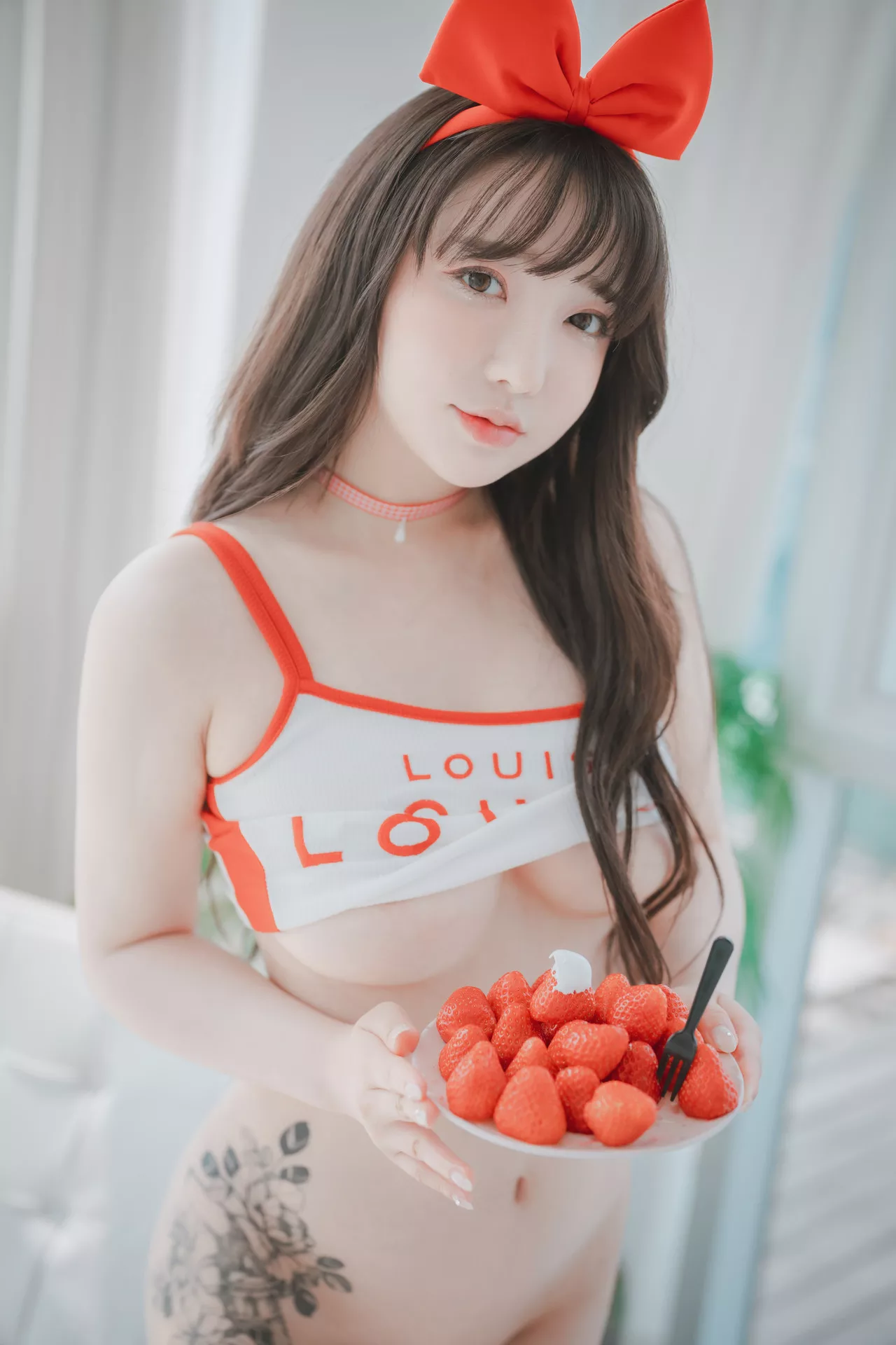 Yeeun【DJAWA 高丽 大佳玩】 Strawbeery 艳模 Son 写真 Girl 全集修正