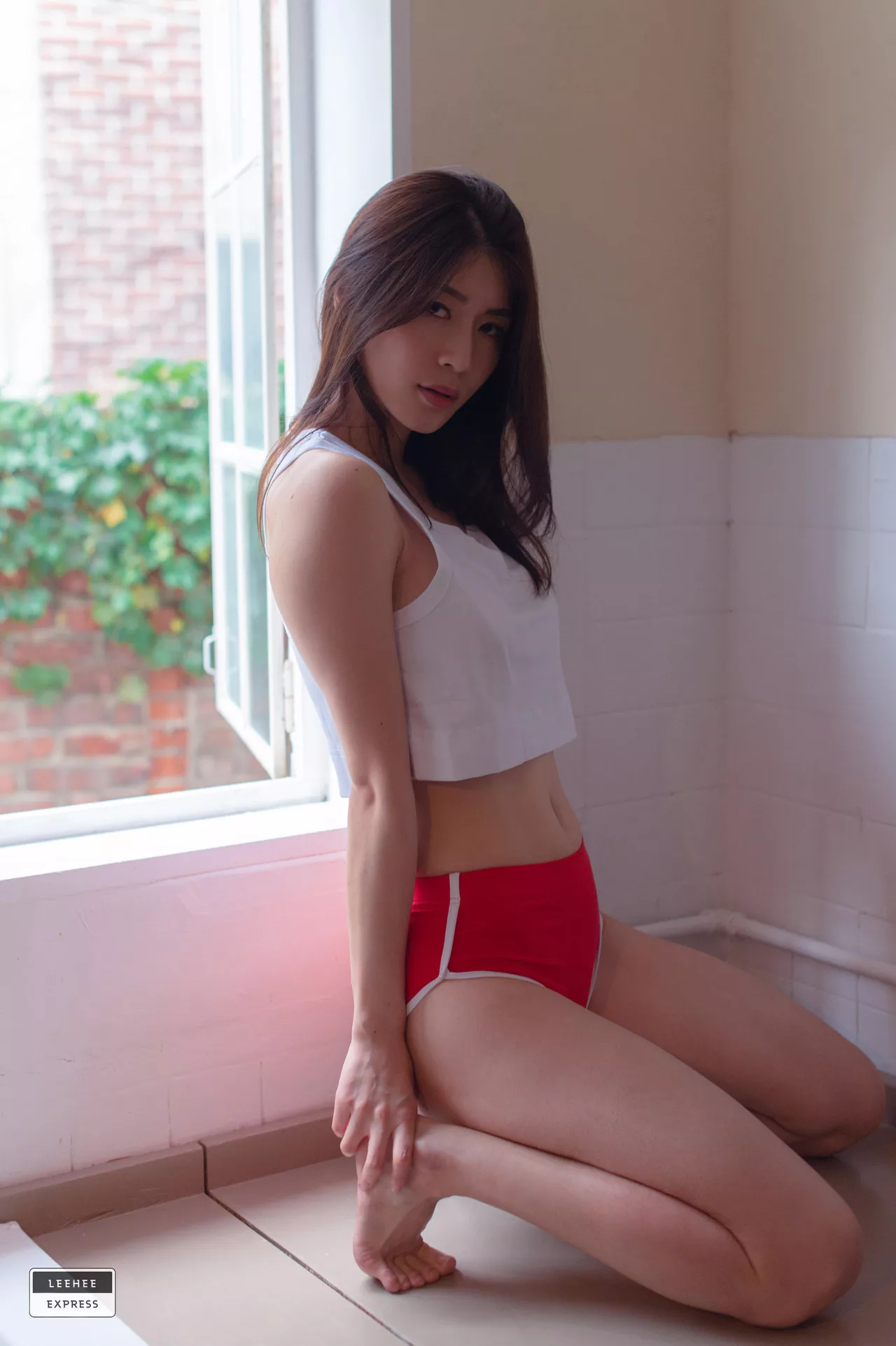 Min.E【LEEHEE 棒子 优秀 棒子 女神 LEHF (49P) 艺术图美图】 EXPRESS 艺术图 辣模 利熙快运 032