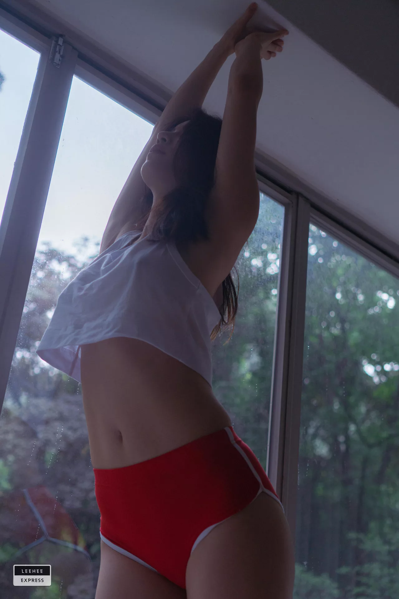 Min.E【LEEHEE 棒子 优秀 棒子 女神 LEHF (49P) 艺术图美图】 EXPRESS 艺术图 辣模 利熙快运 032