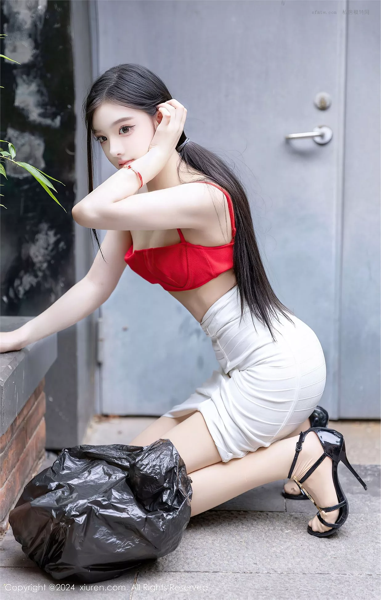 No.8794 【XiuRen秀人】超清照片 龙雪儿