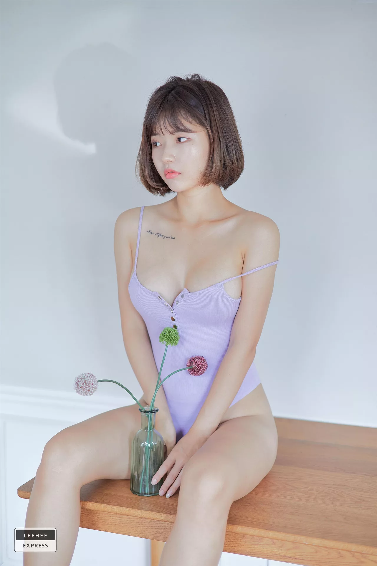 超清 高丽 写真 利熙快运 美人 EXPRESS 034B 高丽 模特 写真组图】 U.Hwa【LEEHEE (53P) LEHF