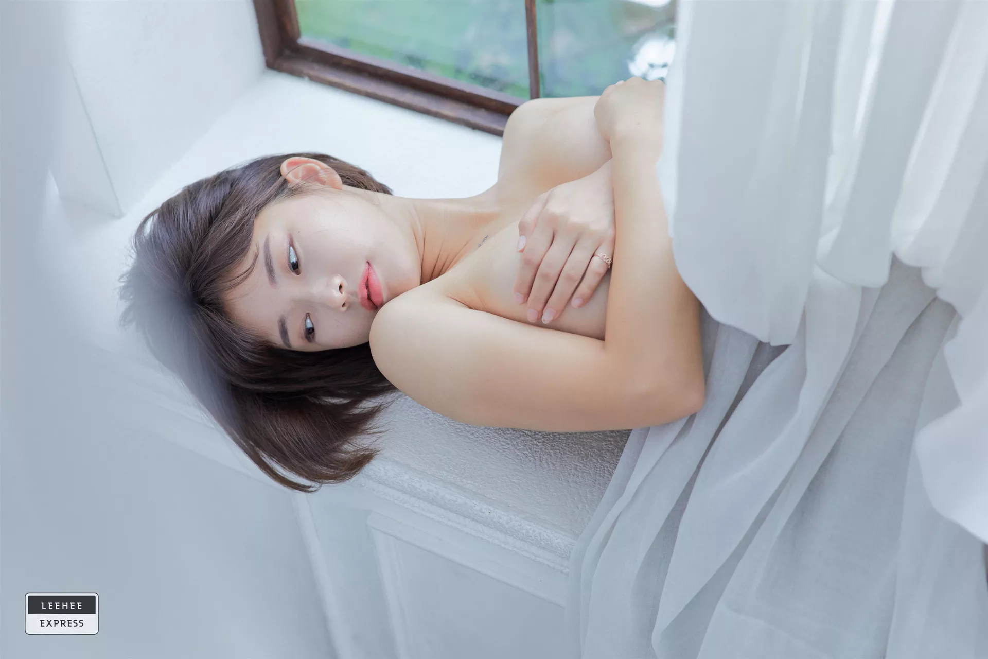 超清 高丽 写真 利熙快运 美人 EXPRESS 034B 高丽 模特 写真组图】 U.Hwa【LEEHEE (53P) LEHF