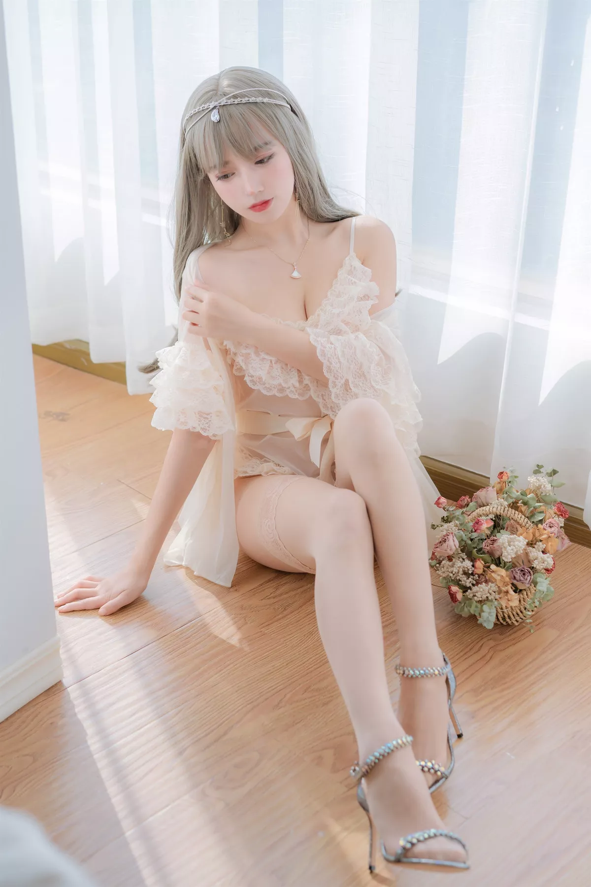 美女 凡尔赛公主 斗鱼米线线sama写真 Cosplay