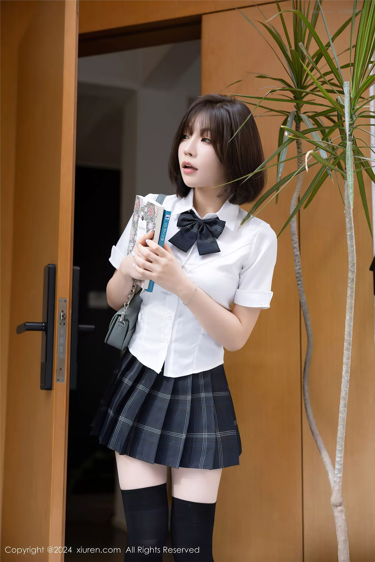 徐莉芝 Booty 【秀人XiuRen】高质图相 Vol.8785