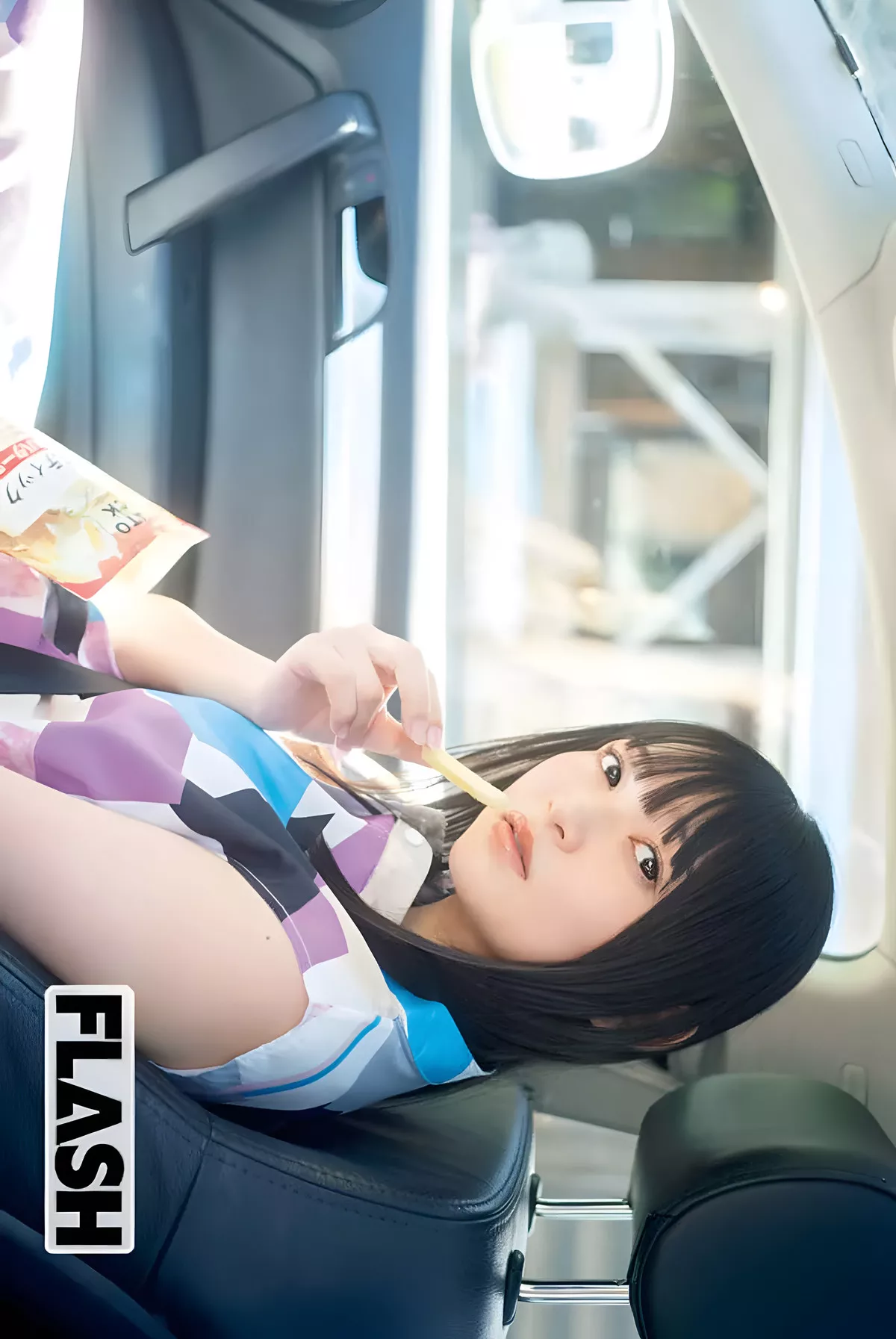 日本 Sayama 艳模 佐山すずかFLASH 超清摄影艺术 贵宾中幅 Suzuka ) (