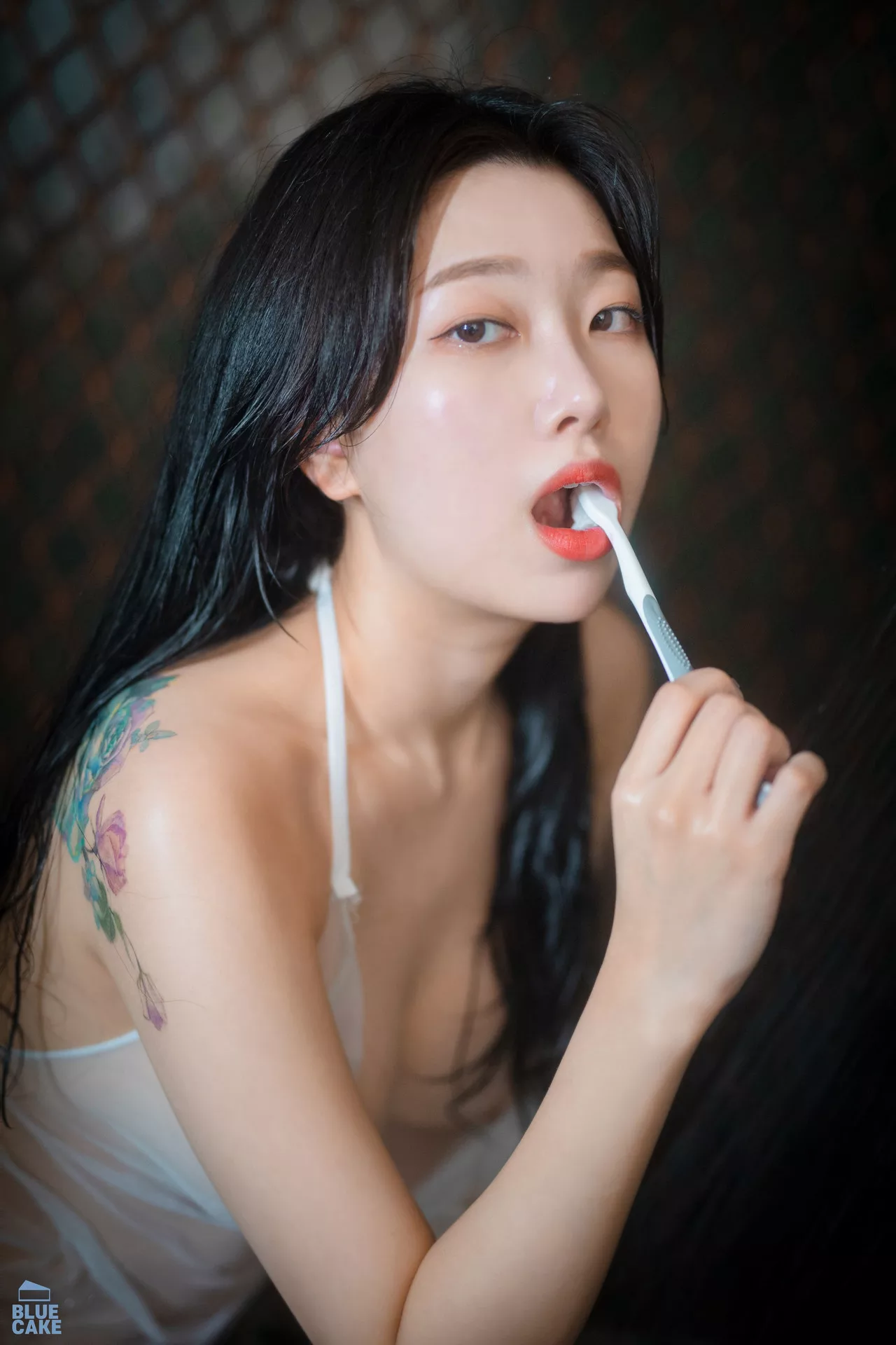 Shaany【BLUECAKE 南韩 丽人 全集修正 写真 Wet 蓝色蛋糕】