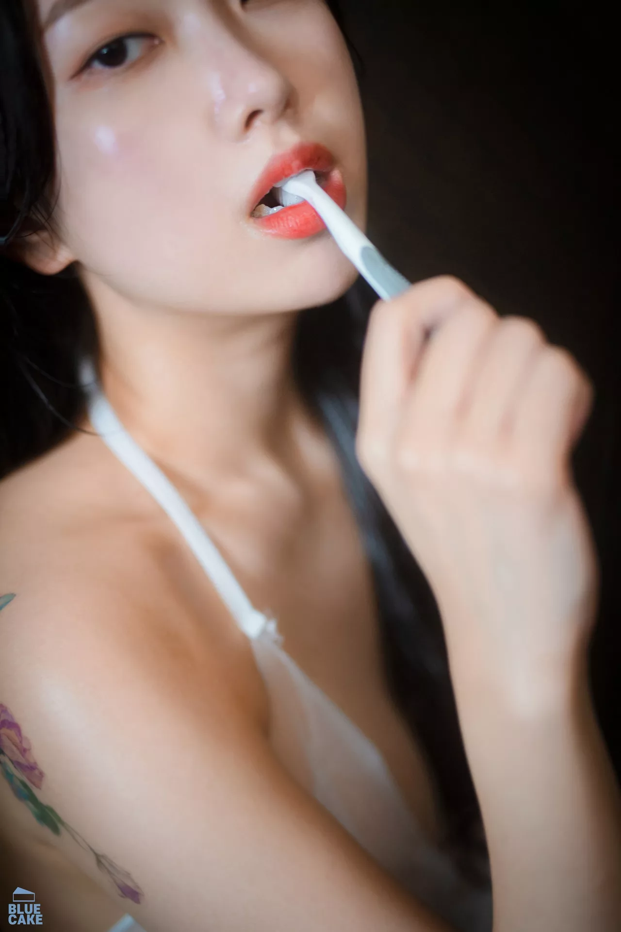 Shaany【BLUECAKE 南韩 丽人 全集修正 写真 Wet 蓝色蛋糕】