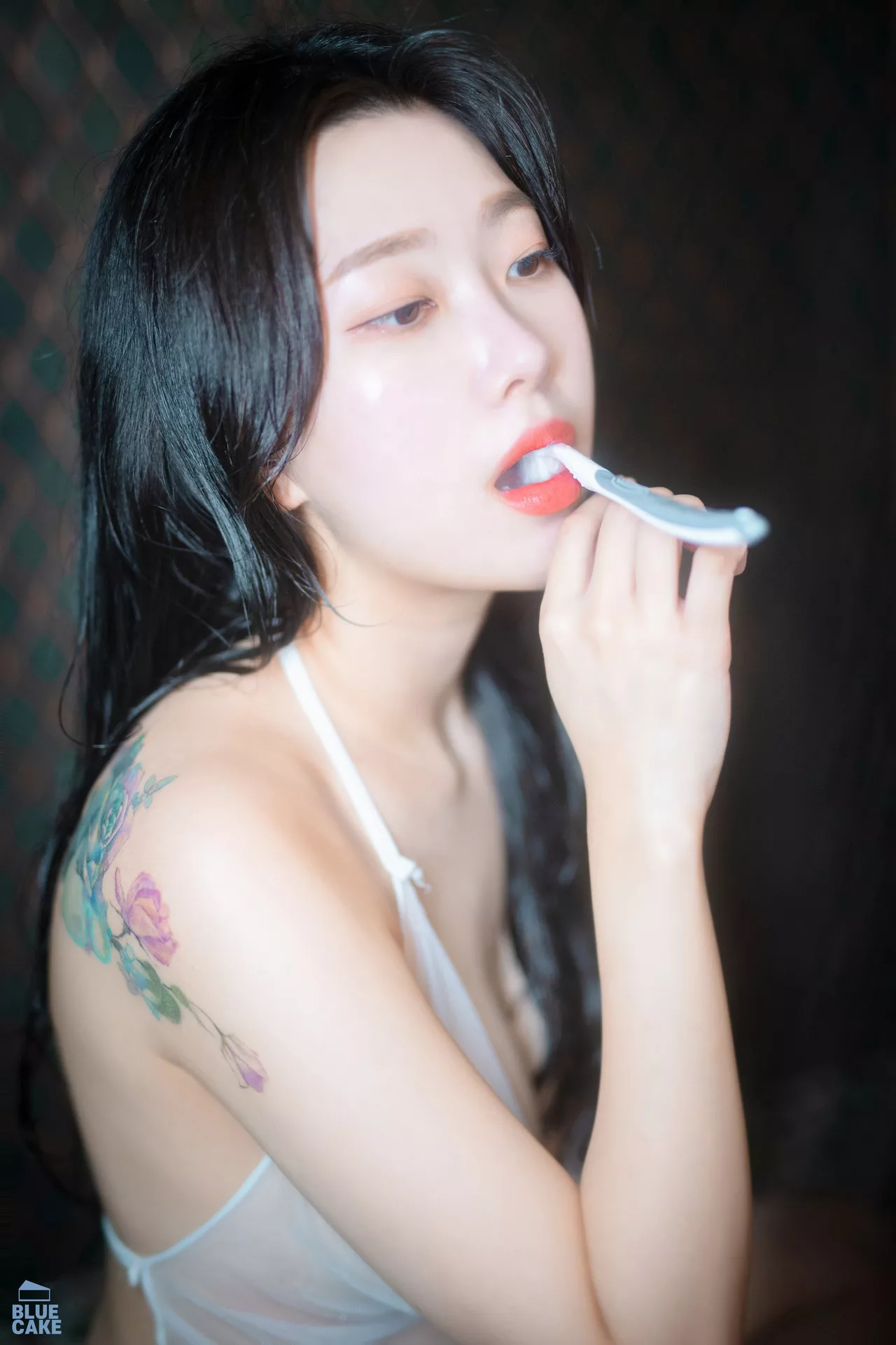 Shaany【BLUECAKE 南韩 丽人 全集修正 写真 Wet 蓝色蛋糕】