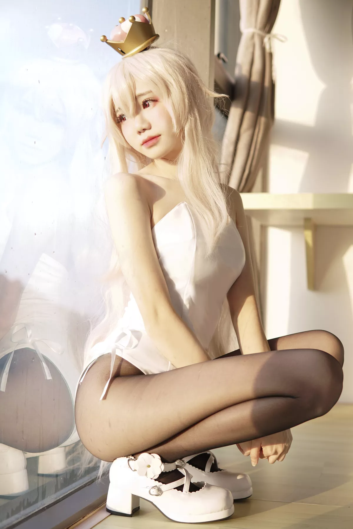 Super 美女 【Sally多啦雪】 福利 Crown Cosplay Boo