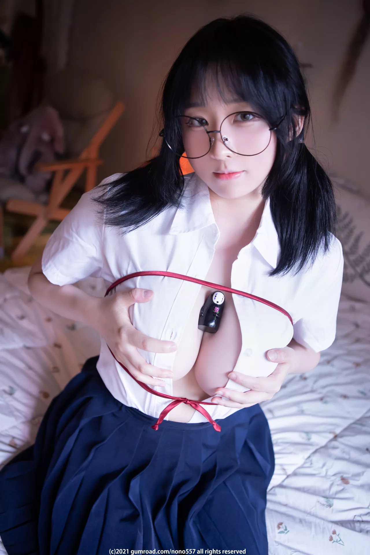 Girl Little Heihwa小女 (40P)