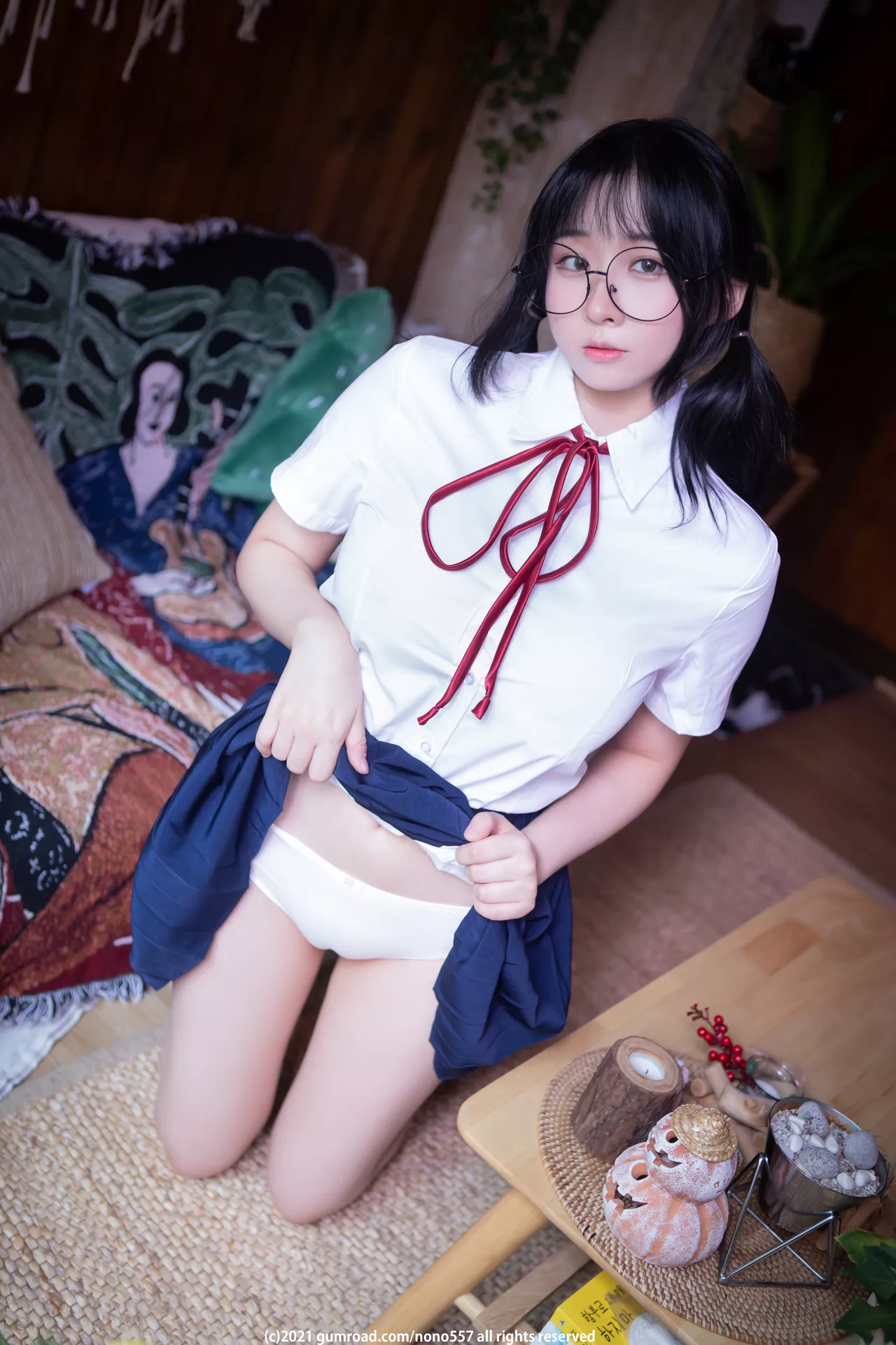 Girl Little Heihwa小女 (40P)