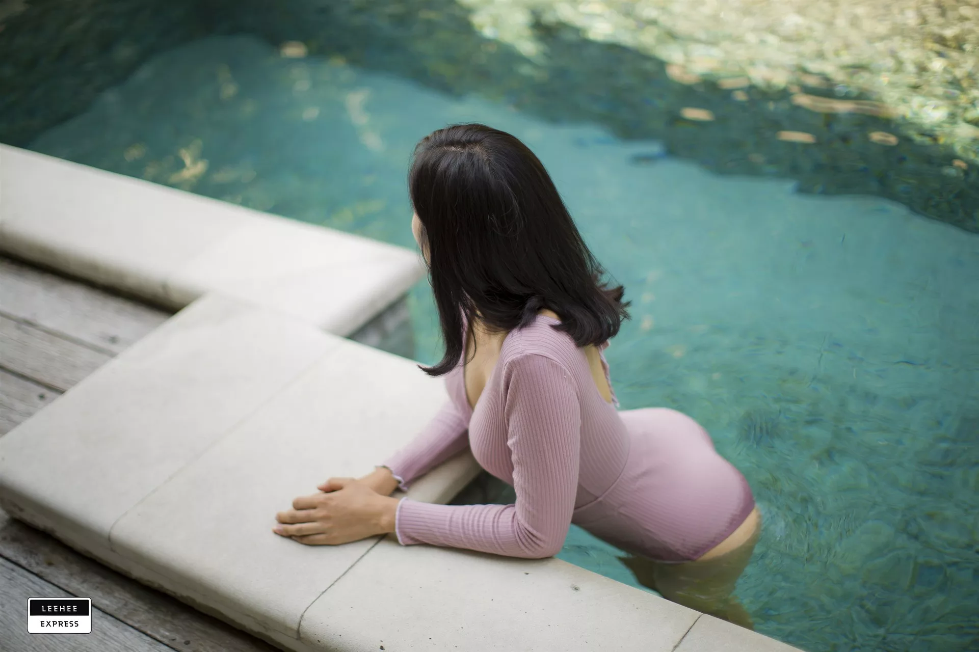 EXPRESS 艳模 利熙快运 韩国 (52P) Lee LESV 写真图集】 Heeeun【LEEHEE 美人 超清 001B 写真 韩国