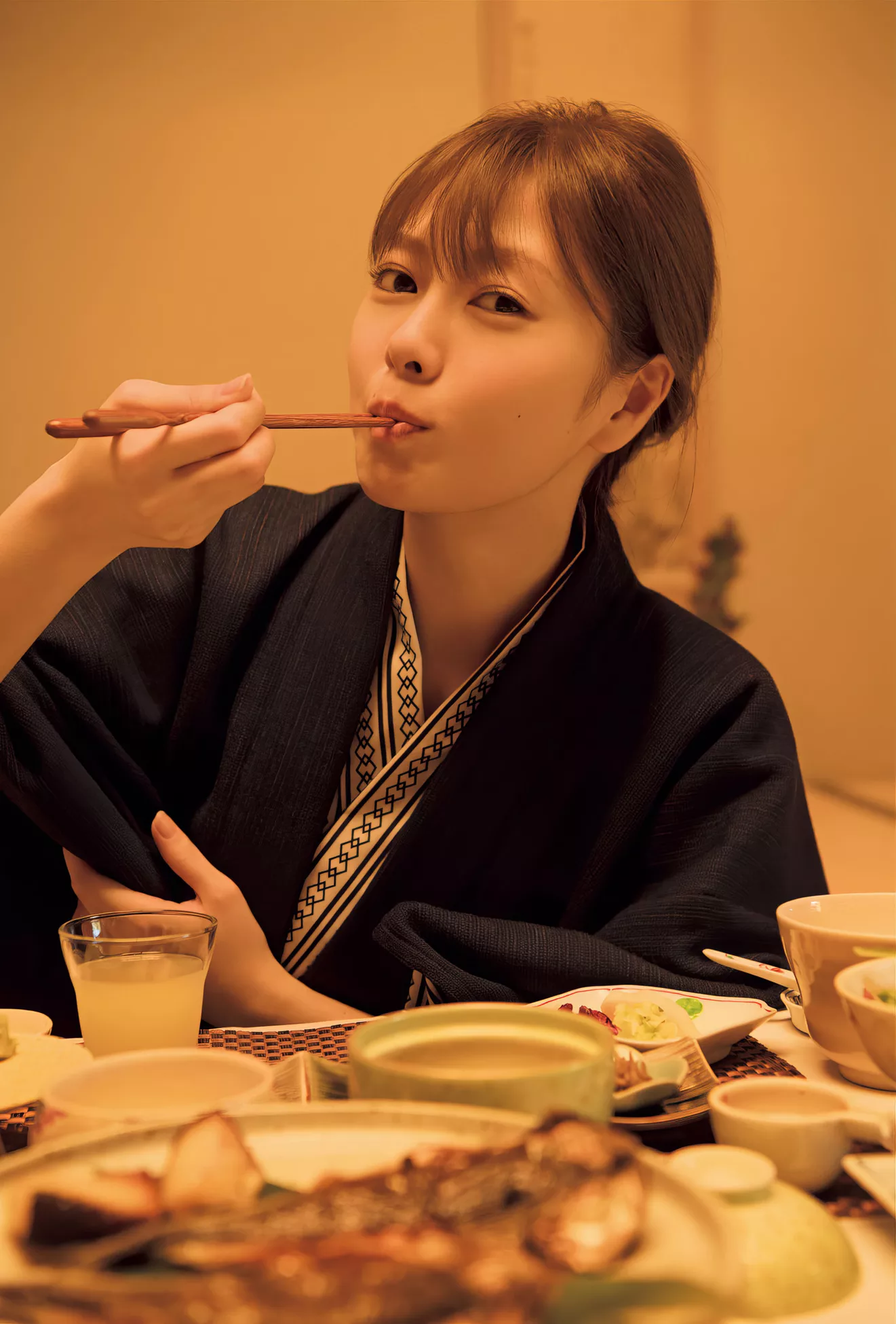 美女 ) 写真 日本 Mai ( Shiraishi FRIDAY VIP大图 白石麻衣