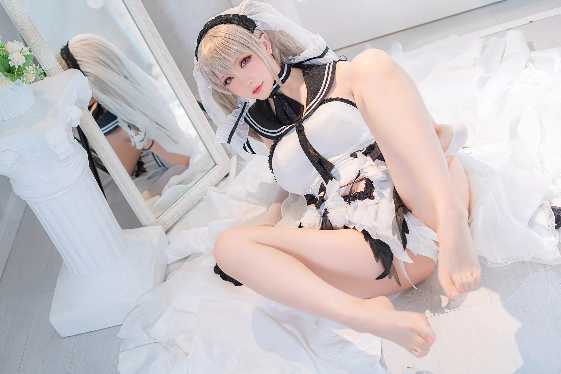 Cosplay 纯白と漆黑 女神 【Hoshilily 星之迟迟】 福利 可畏