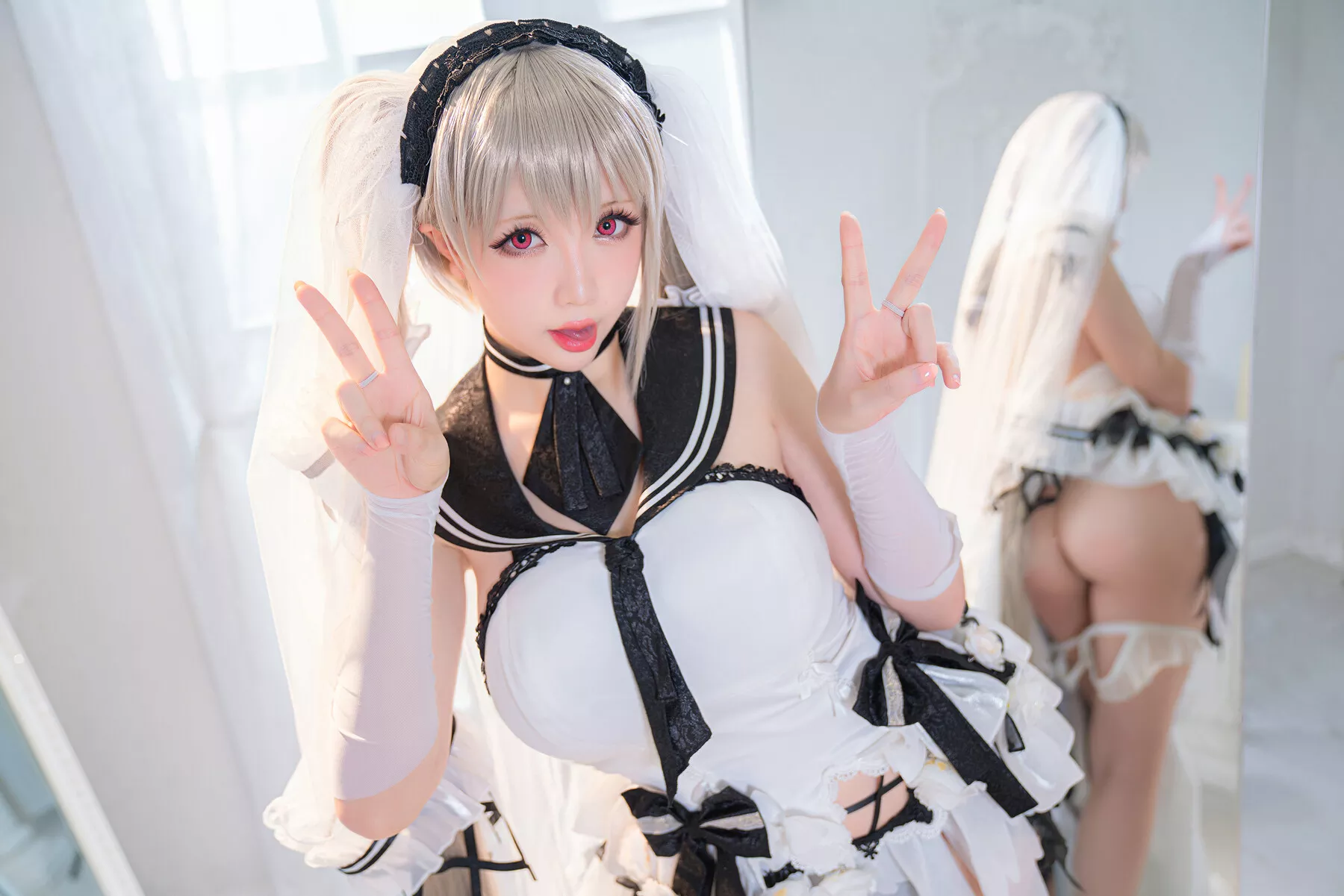 Cosplay 纯白と漆黑 女神 【Hoshilily 星之迟迟】 福利 可畏
