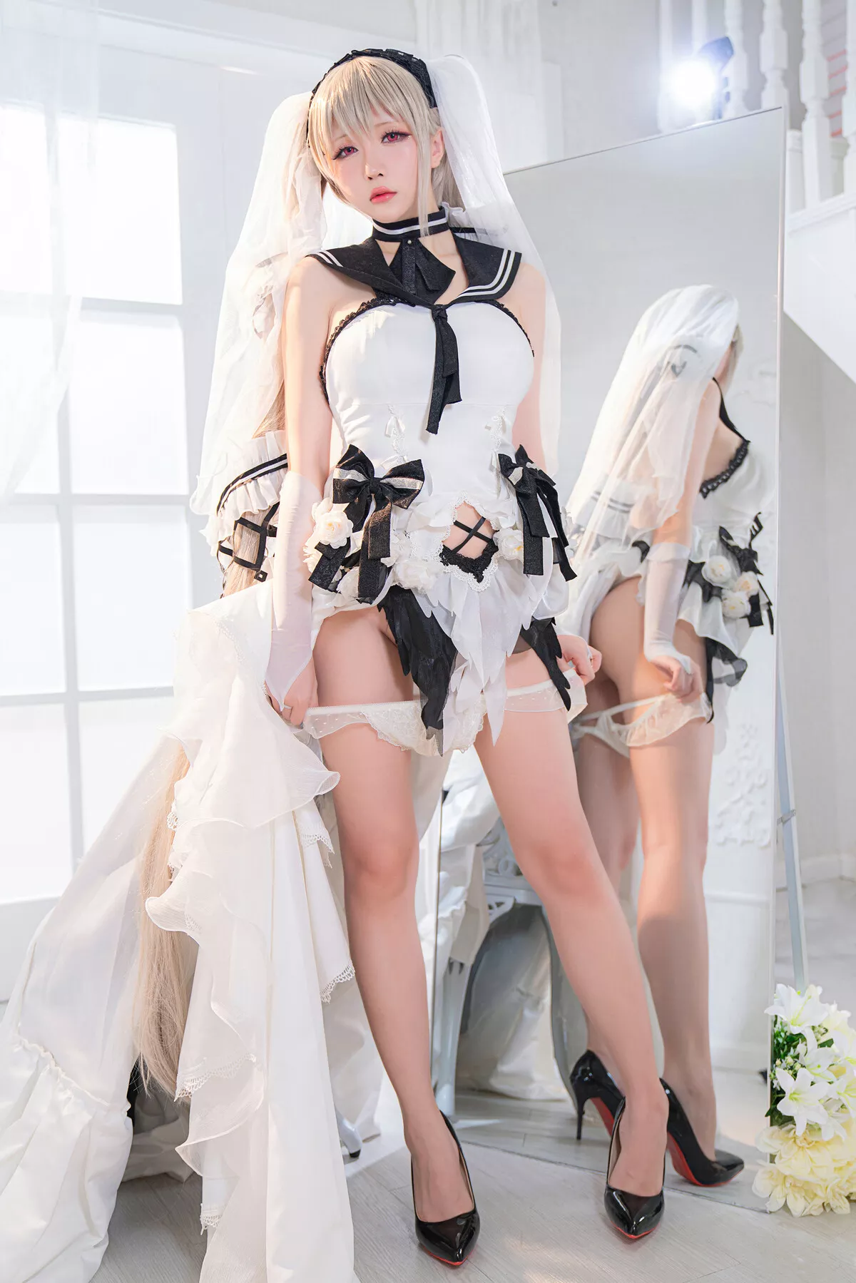 Cosplay 纯白と漆黑 女神 【Hoshilily 星之迟迟】 福利 可畏