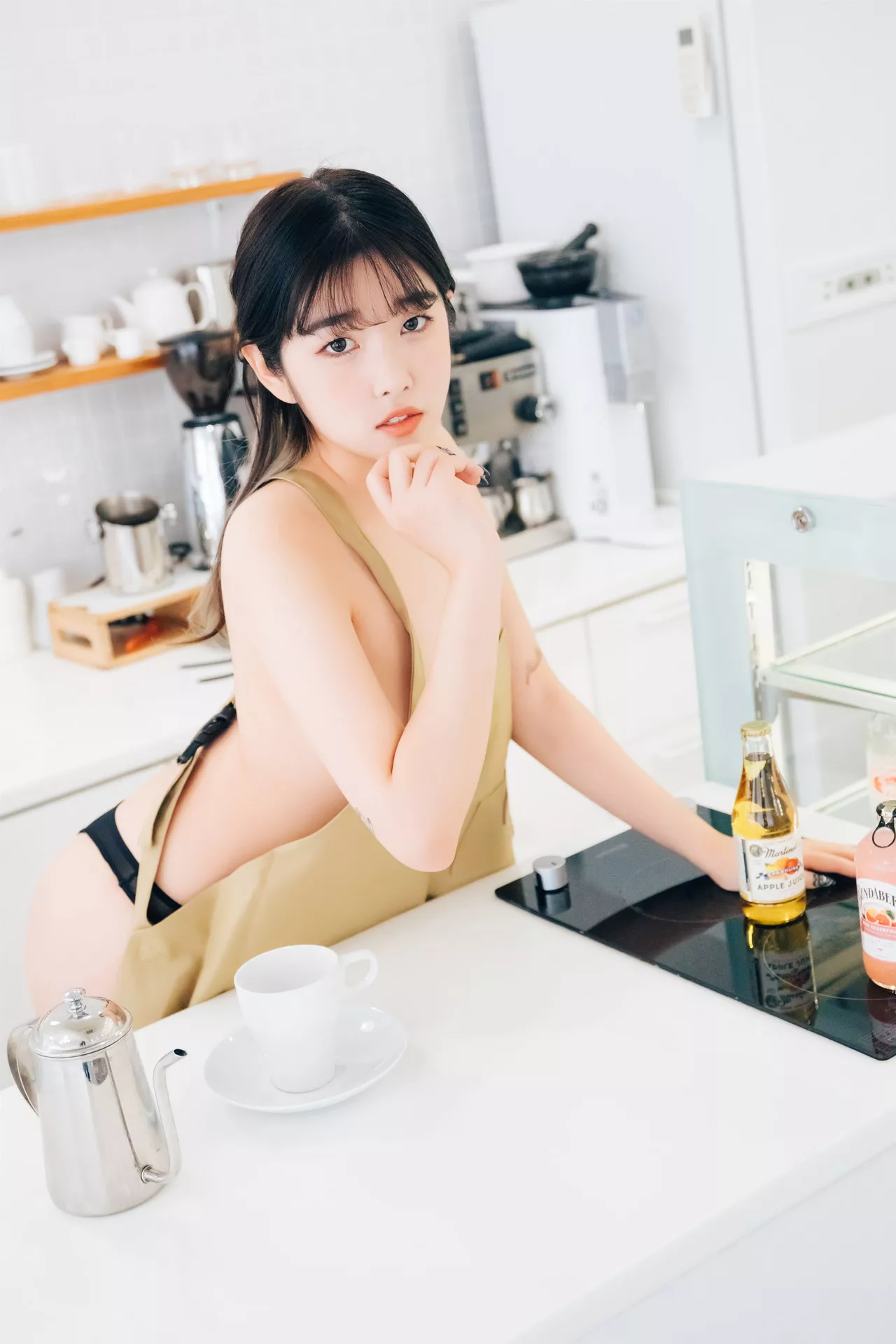 艺术图】 全集修正 艺术图 Sonson 淫惰丫头 韩国 丽人 韩国 Nude 丽人 【Loozy Apron