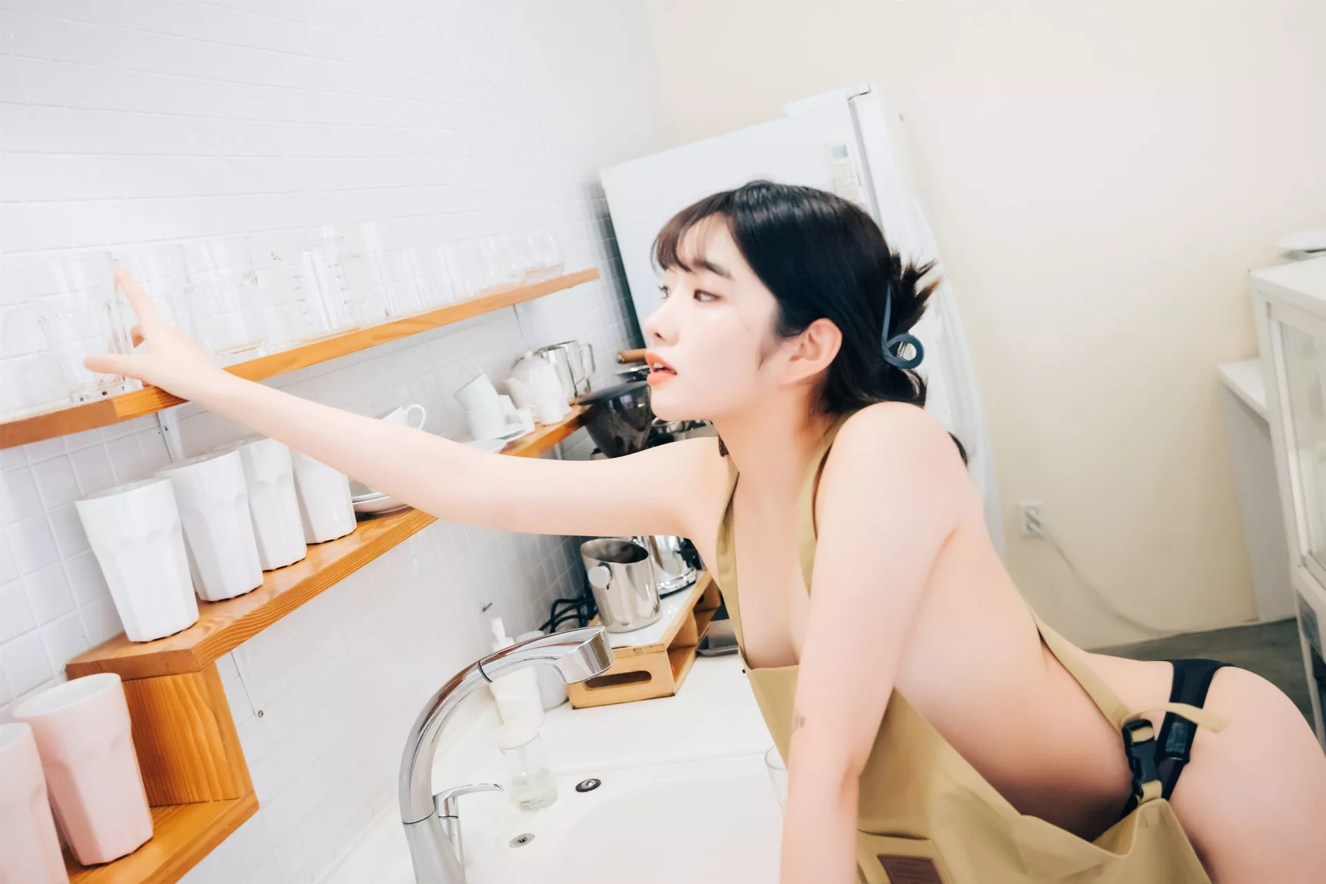 艺术图】 全集修正 艺术图 Sonson 淫惰丫头 韩国 丽人 韩国 Nude 丽人 【Loozy Apron