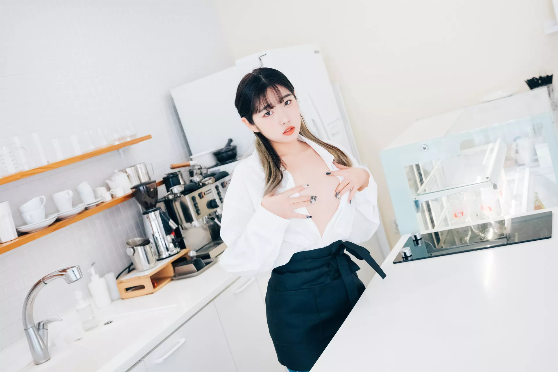 艺术图】 全集修正 艺术图 Sonson 淫惰丫头 韩国 丽人 韩国 Nude 丽人 【Loozy Apron