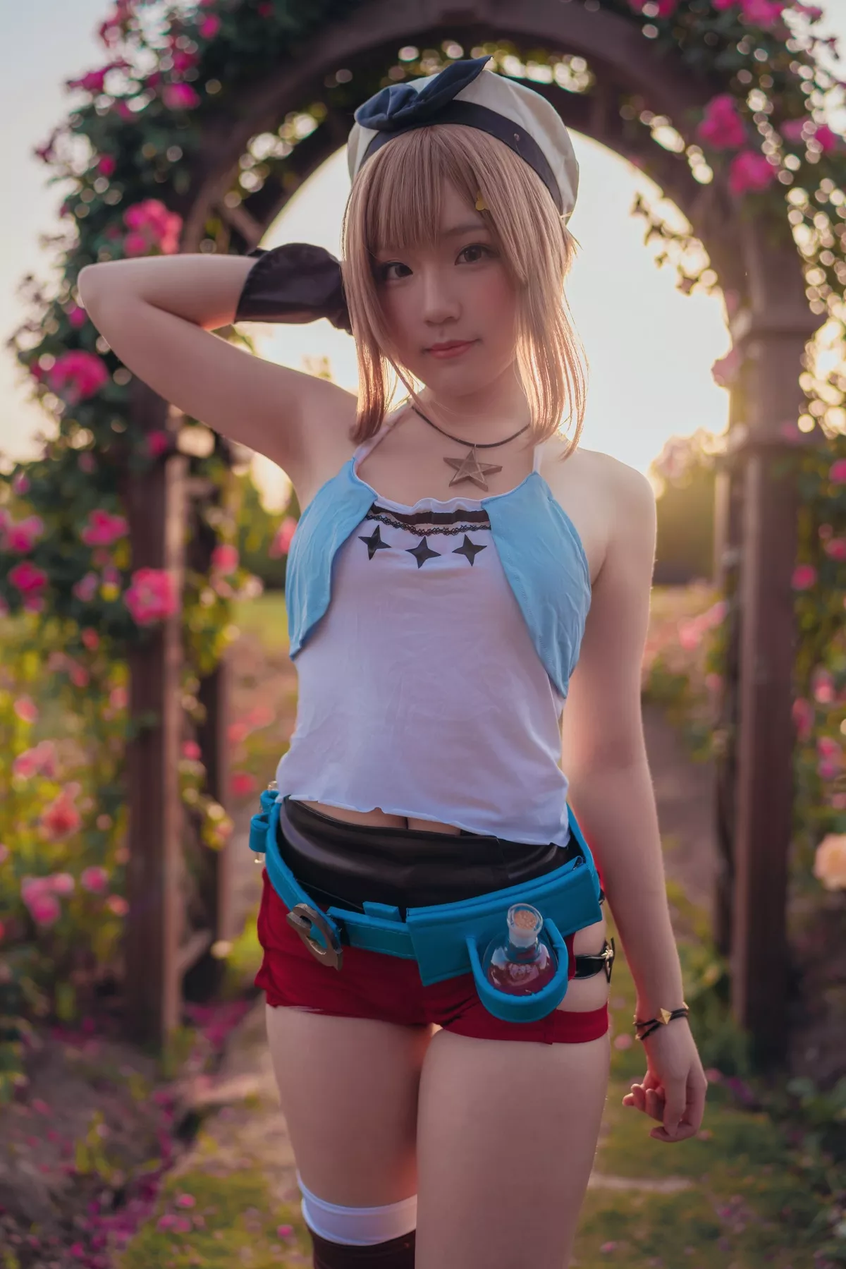 福利 Cosplay 美人 莱莎 【Mime弥美】 的�b金工房
