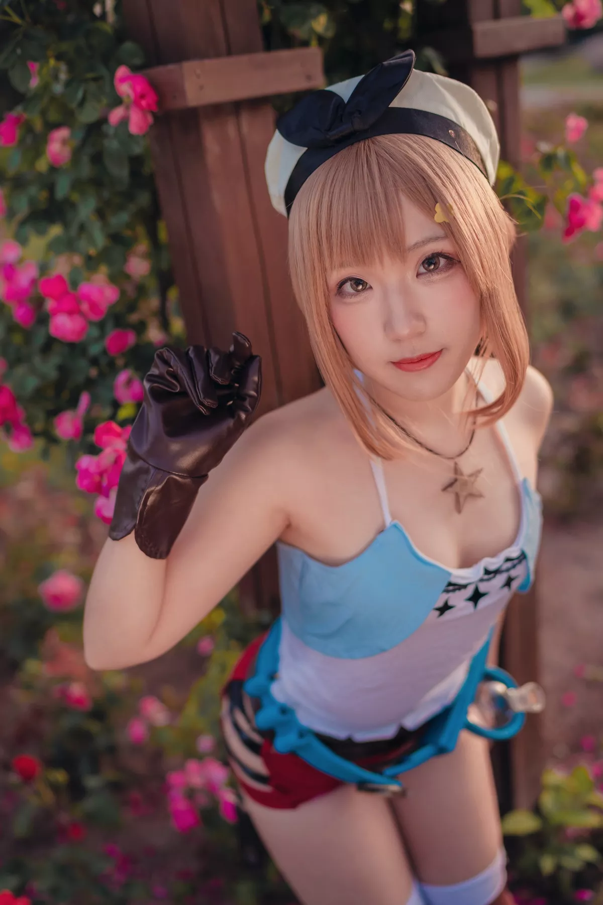 福利 Cosplay 美人 莱莎 【Mime弥美】 的�b金工房