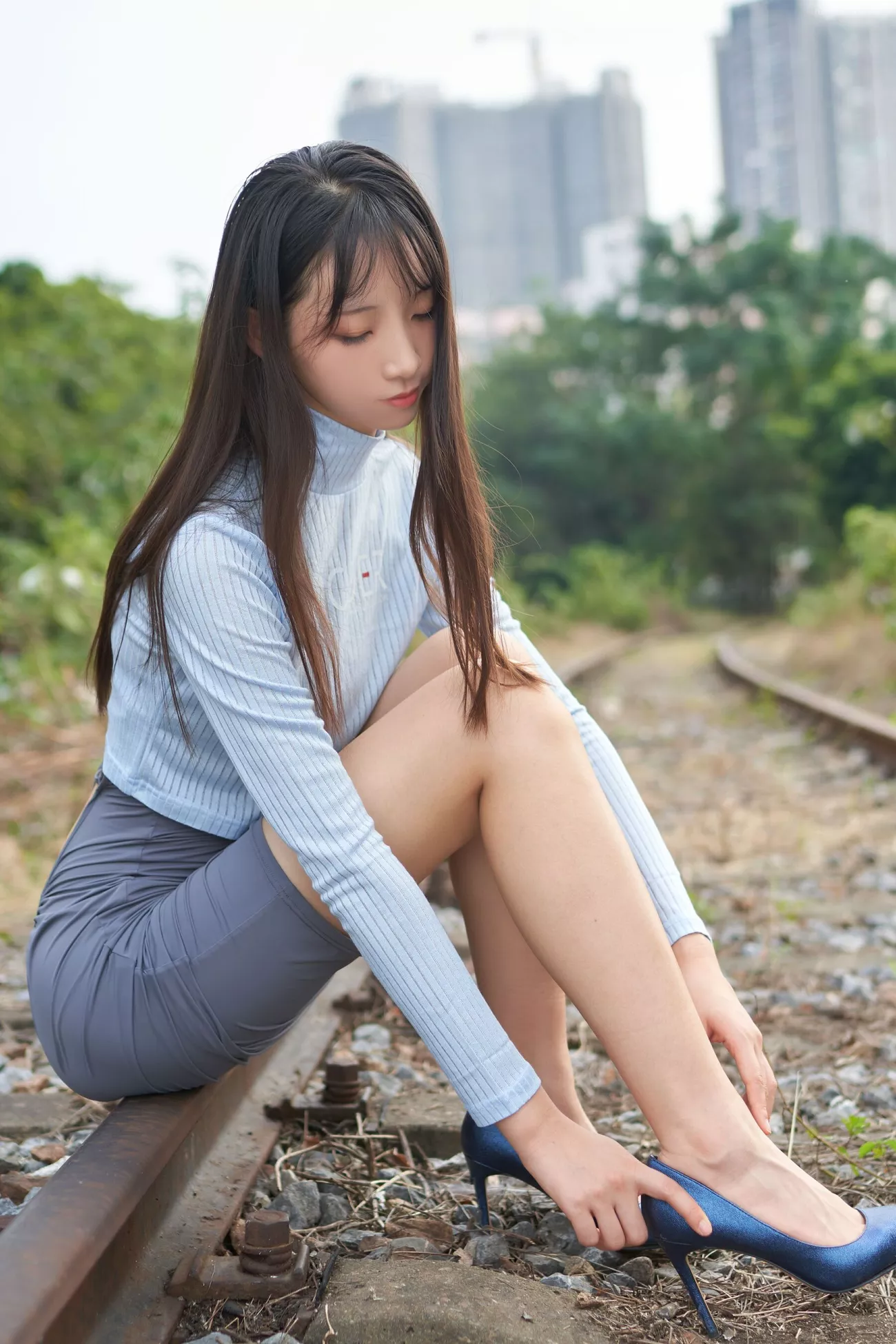 《吉他美媚》 高清艺术图美图 西瓜姑娘