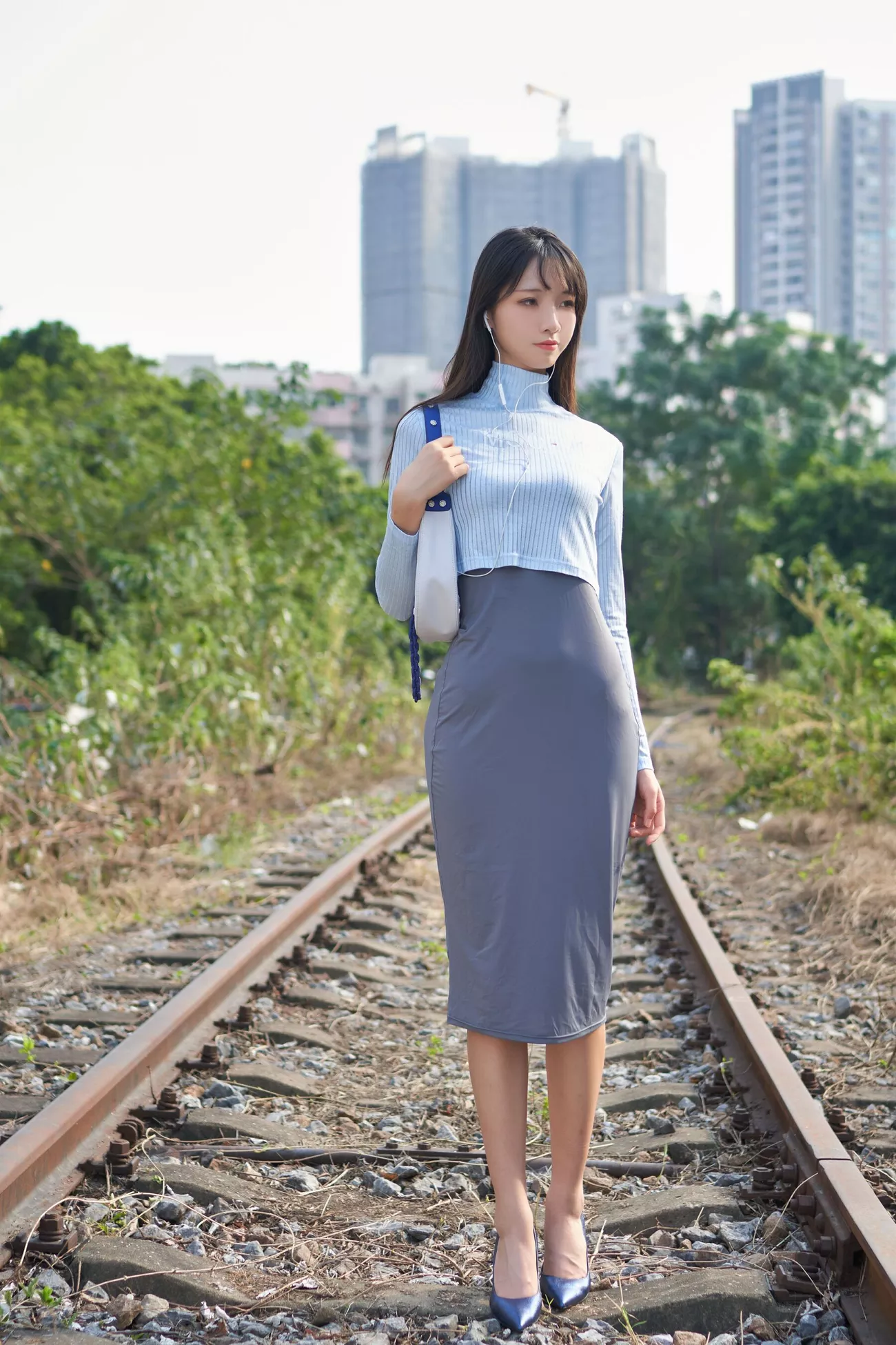 《吉他美媚》 高清艺术图美图 西瓜姑娘
