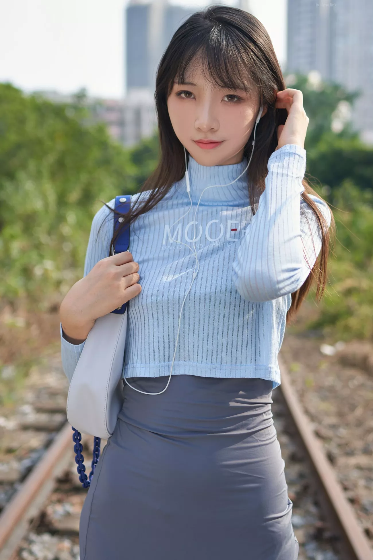 《吉他美媚》 高清艺术图美图 西瓜姑娘