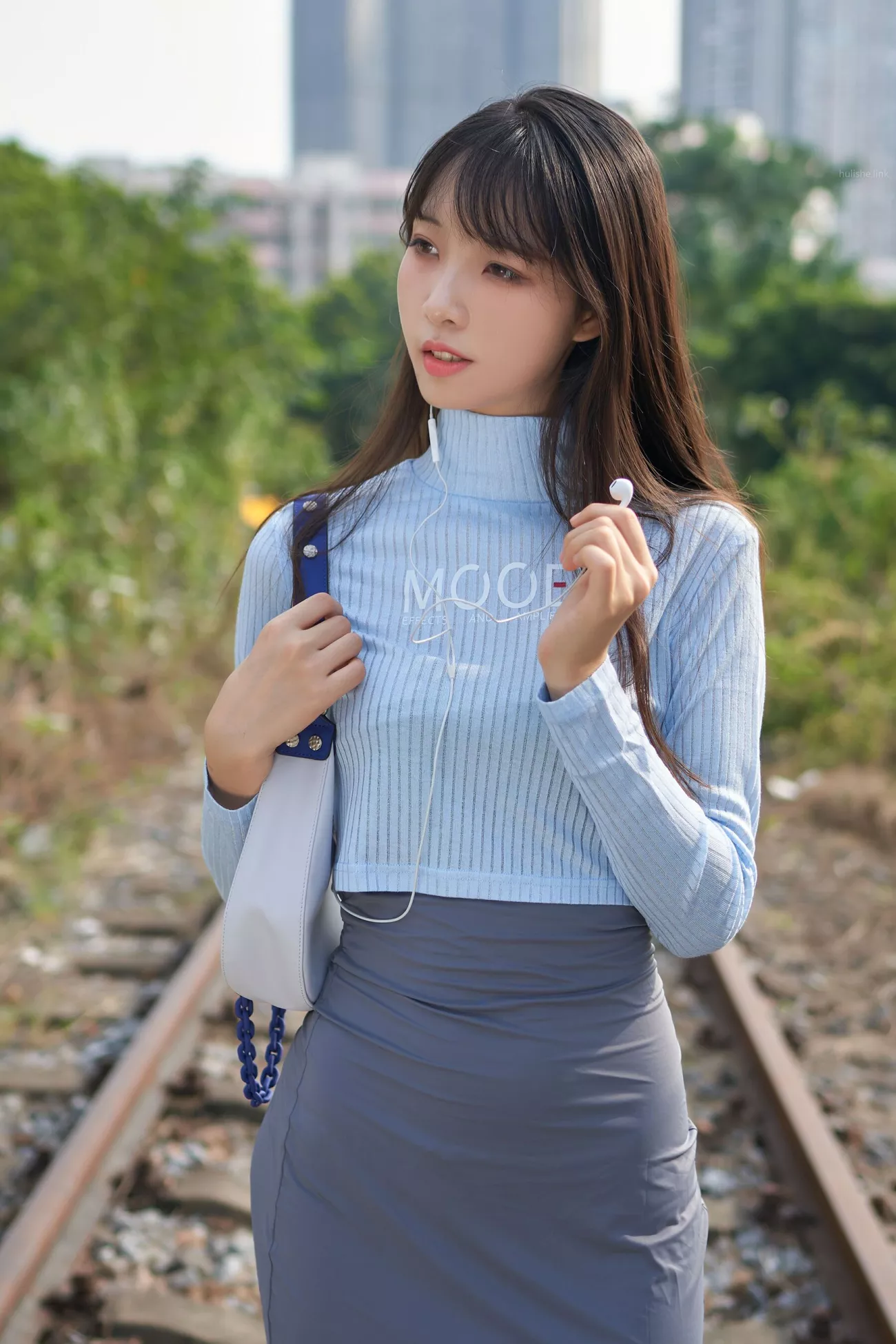 《吉他美媚》 高清艺术图美图 西瓜姑娘