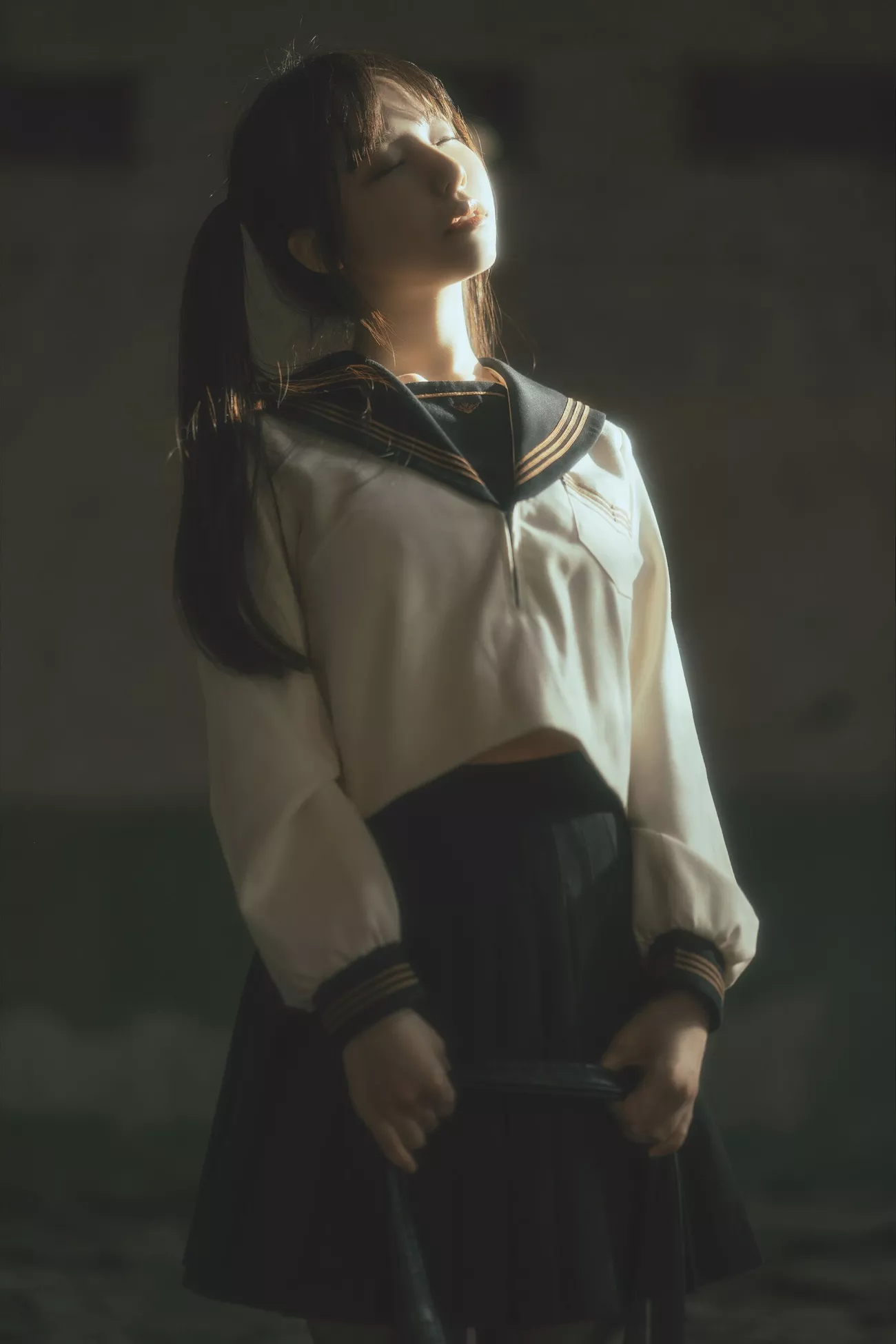 六味帝皇酱 《废墟JK》 高清摄影组图