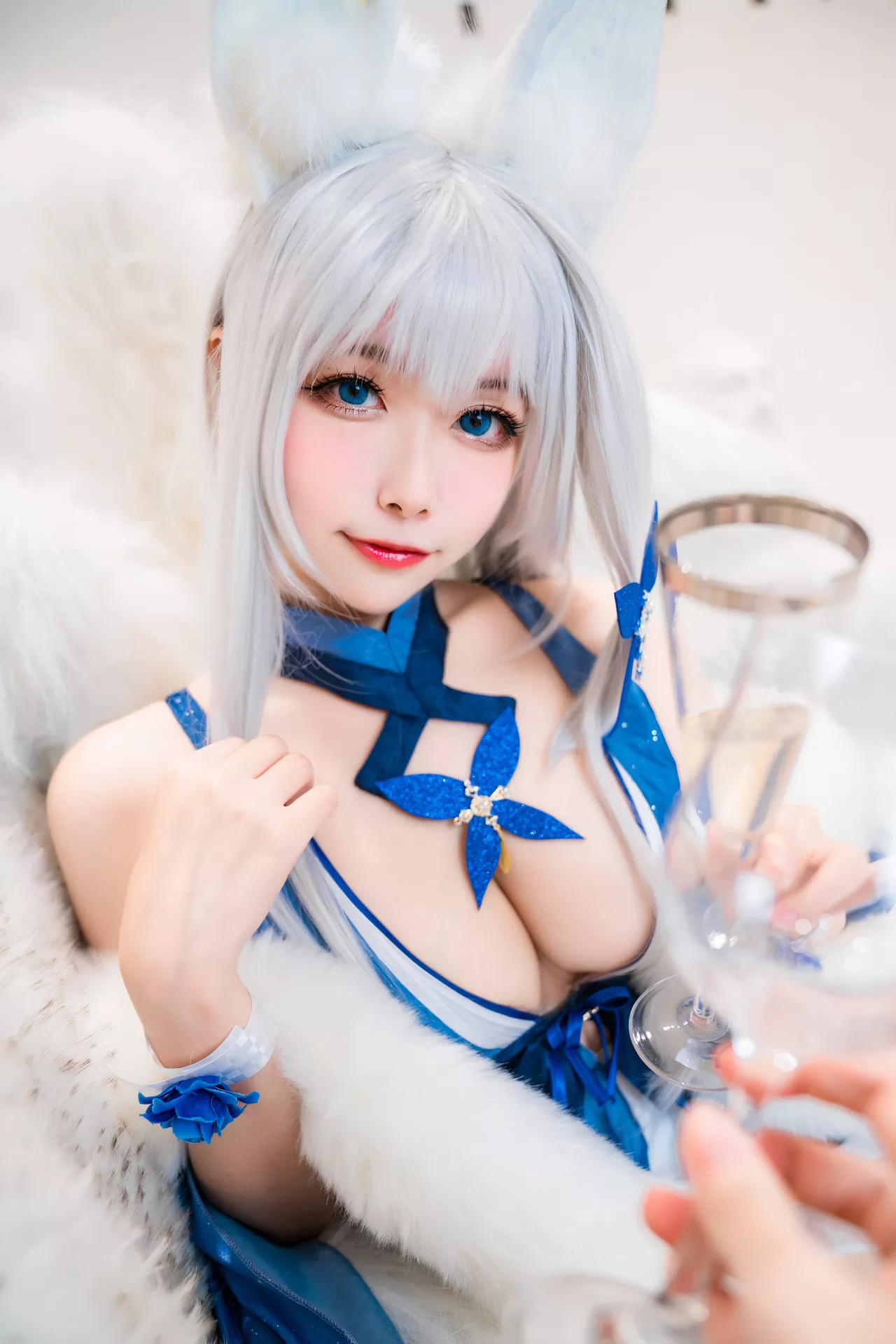 葵葵】 美人 Cosplay No 福报 【Momo ko Shina 信浓礼服