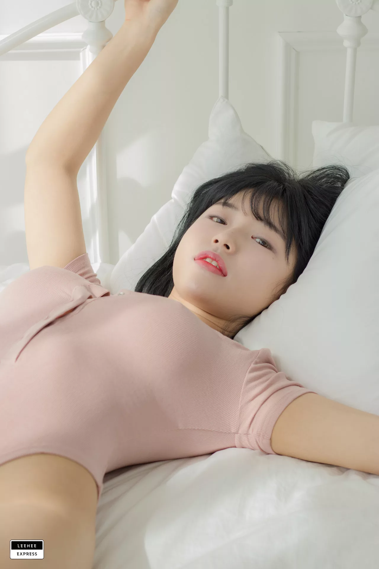利熙快运 韩国 仙女 LEHF U.Hwa【LEEHEE 韩国 EXPRESS (47P) 超清 017 模特 摄影 摄影组图】