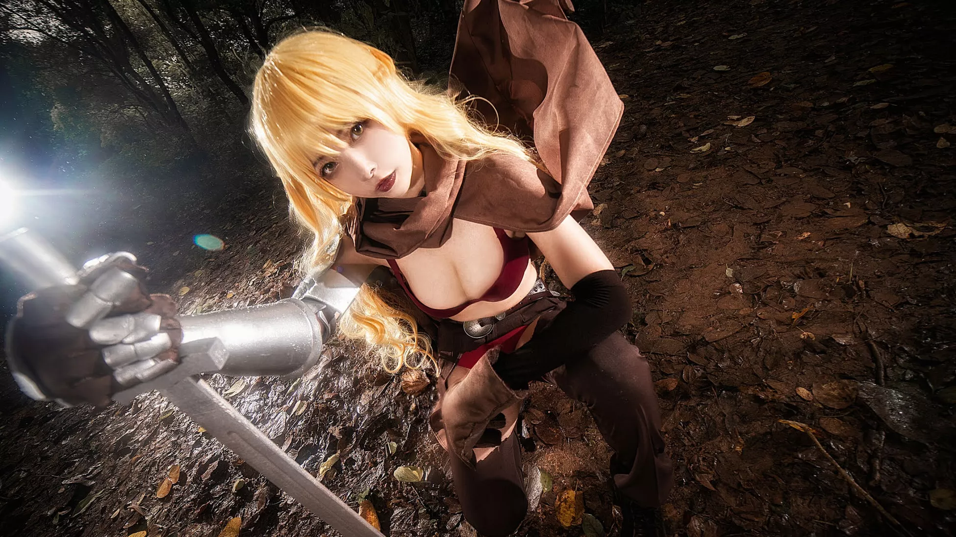 福利 Cosplay Vagrant ( The 薇薇 ko 安) 葵葵】 美女 Vivian 【Momo