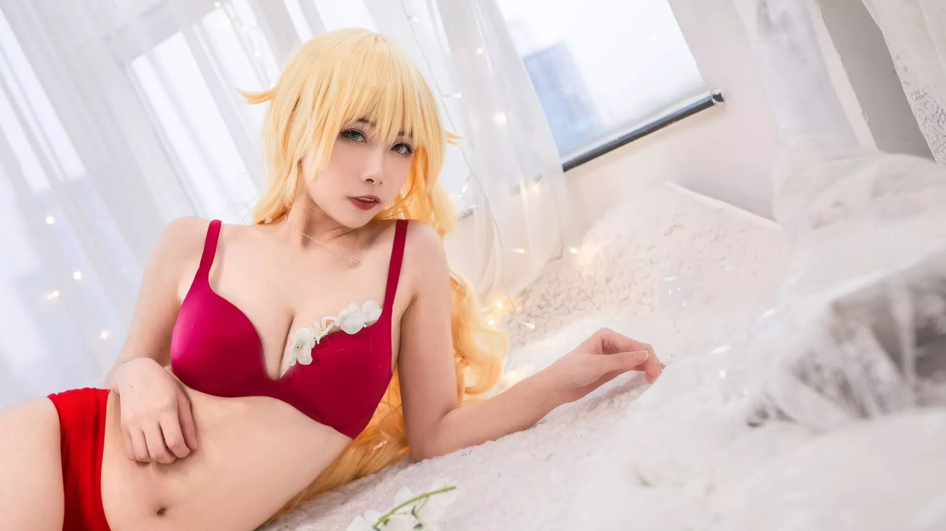 福利 Cosplay Vagrant ( The 薇薇 ko 安) 葵葵】 美女 Vivian 【Momo