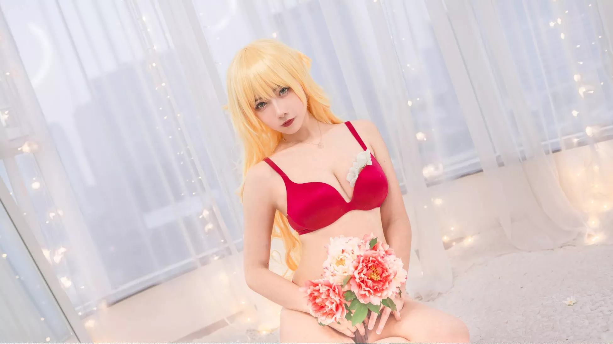 福利 Cosplay Vagrant ( The 薇薇 ko 安) 葵葵】 美女 Vivian 【Momo