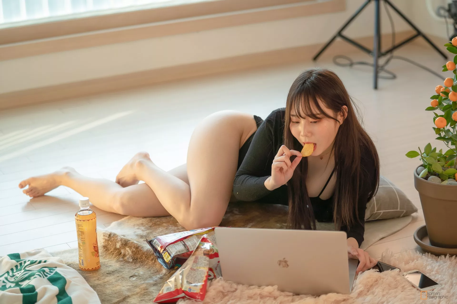南韩 (56P) 美人 No.18 真实宝贝】 写真 Myua【Korean Realgraphic