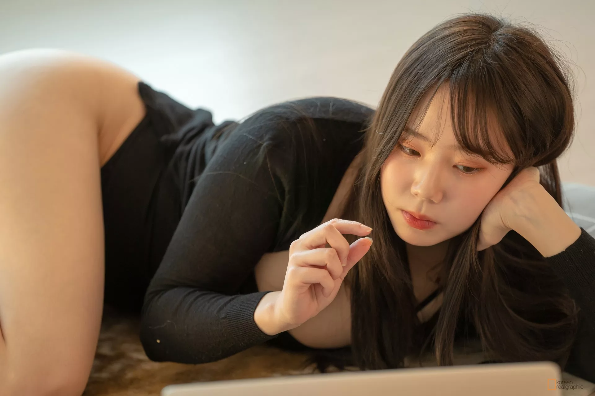 南韩 (56P) 美人 No.18 真实宝贝】 写真 Myua【Korean Realgraphic