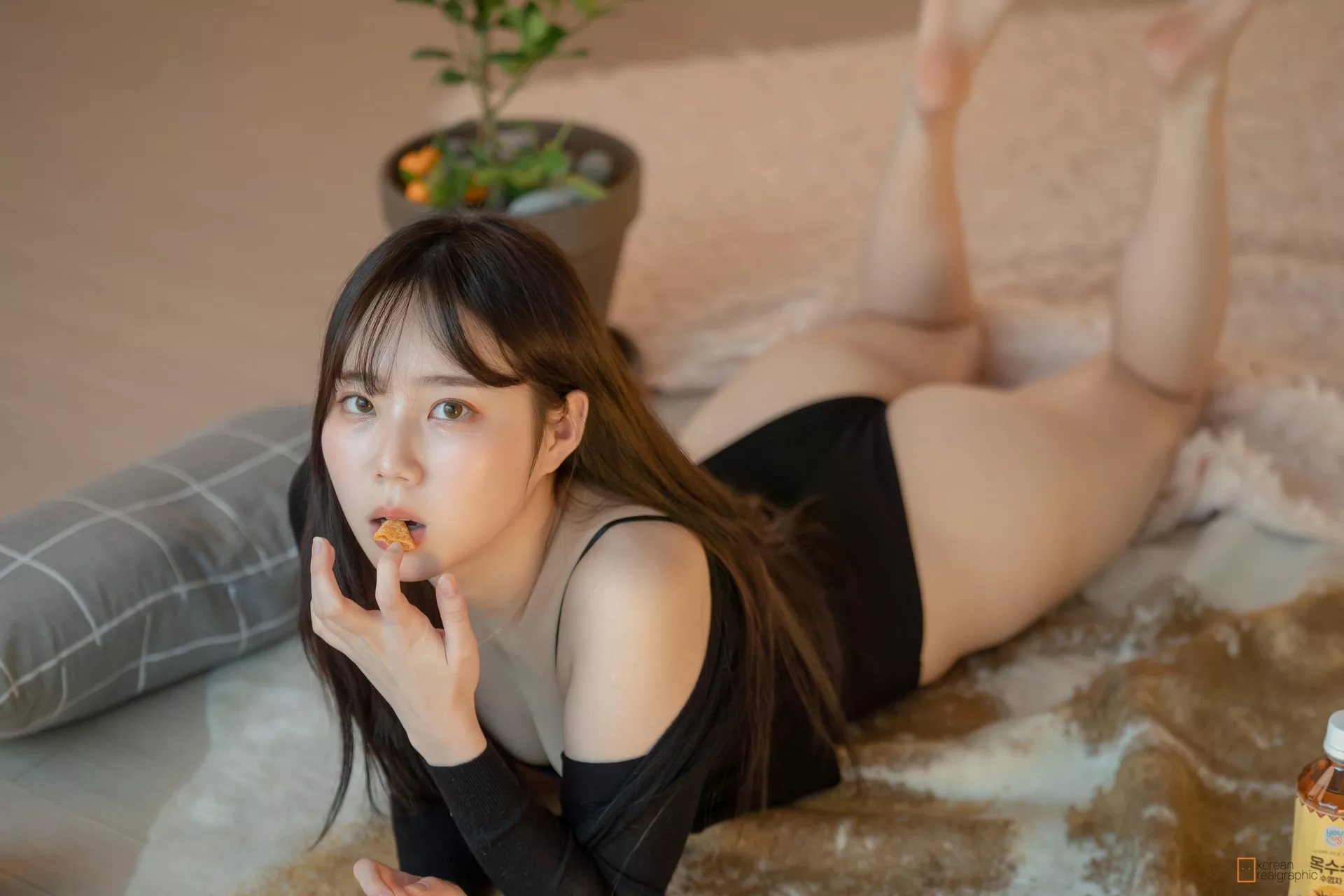 南韩 (56P) 美人 No.18 真实宝贝】 写真 Myua【Korean Realgraphic