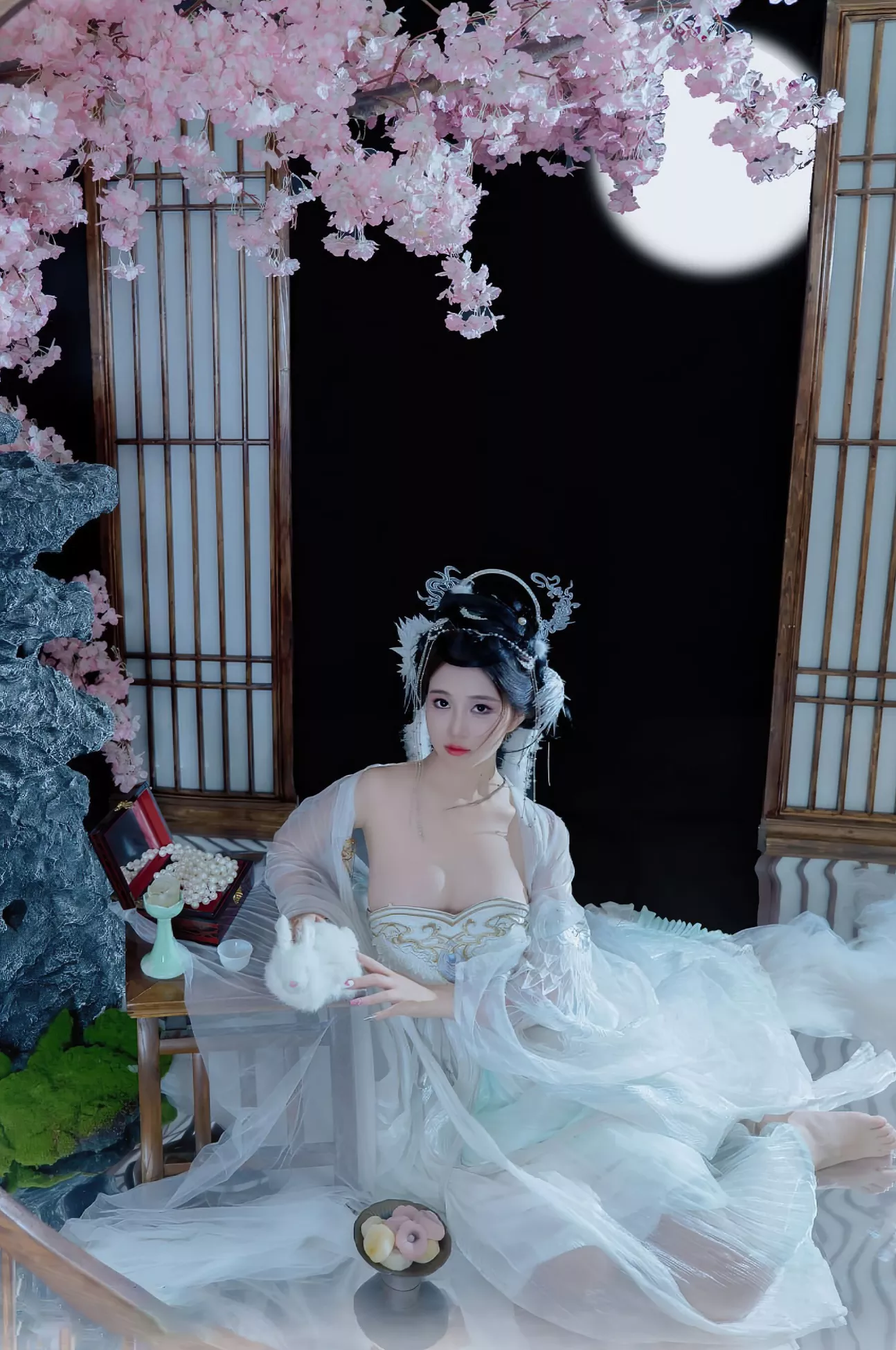 高清写真套图 《嫦娥仙子》 年年