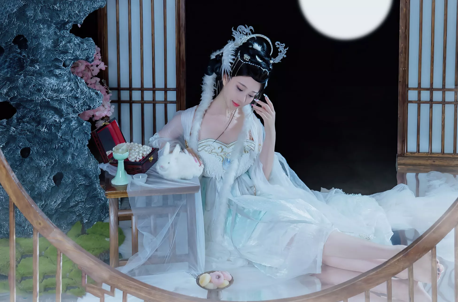 高清写真套图 《嫦娥仙子》 年年