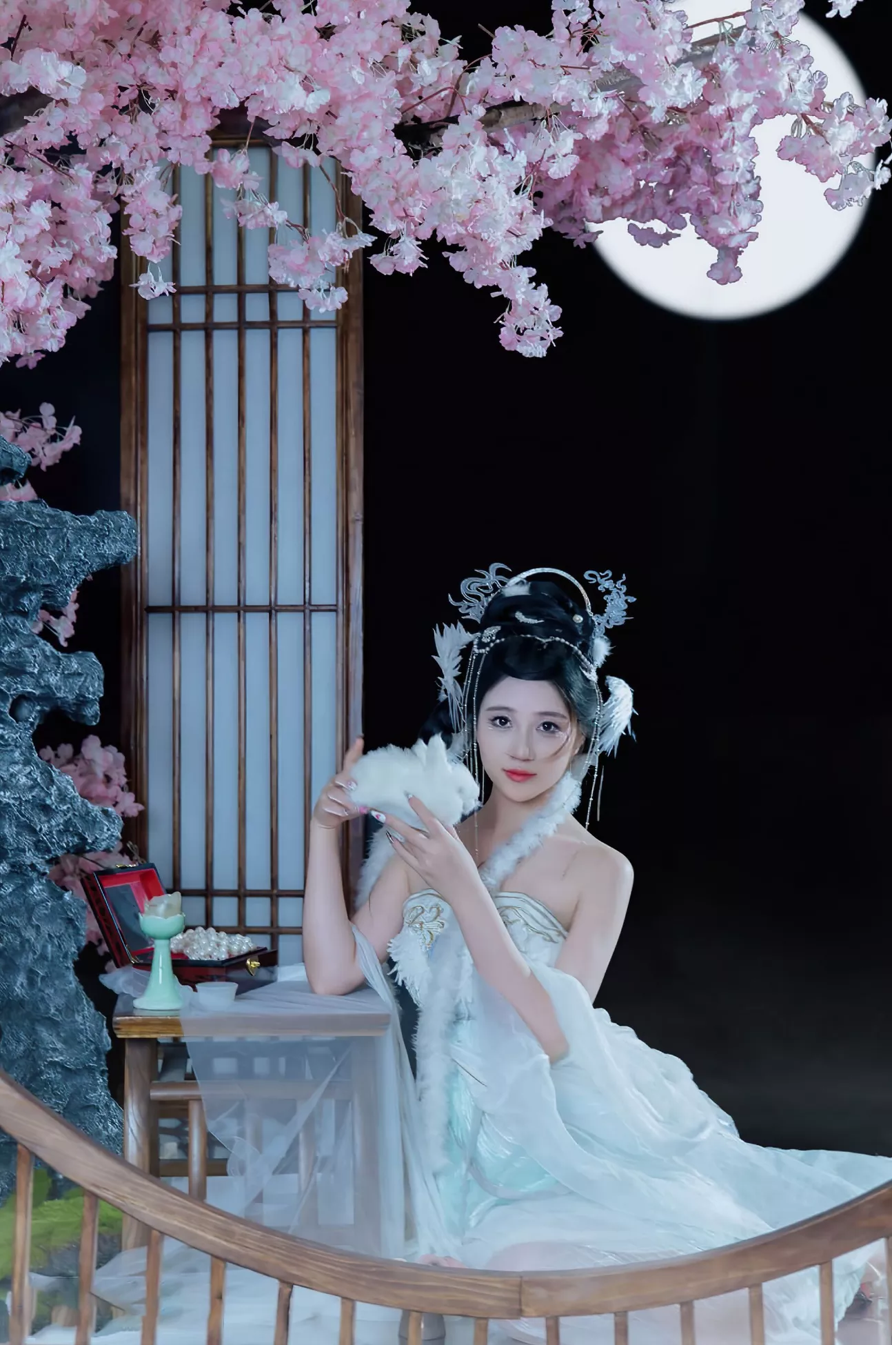 高清写真套图 《嫦娥仙子》 年年