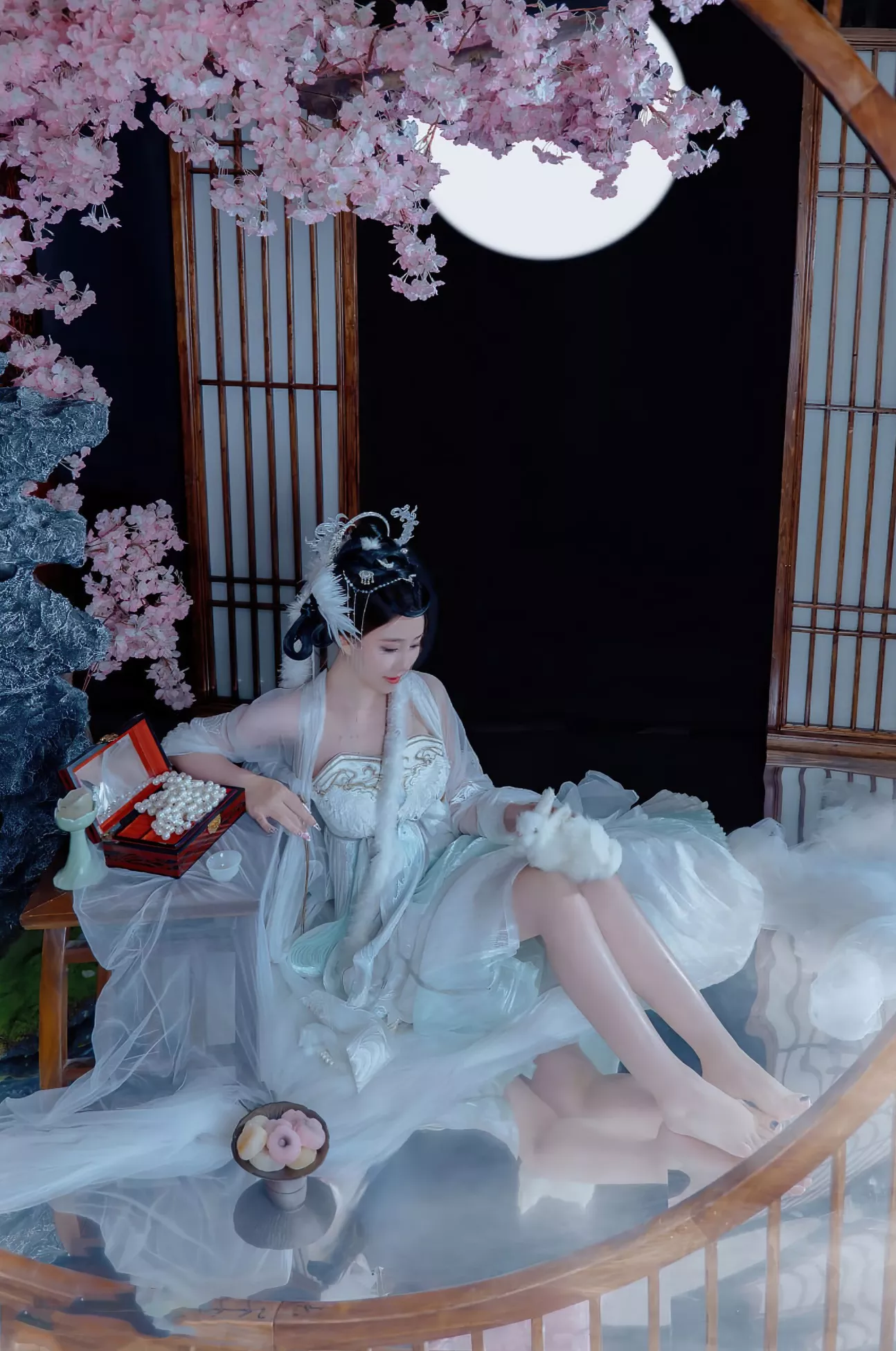 高清写真套图 《嫦娥仙子》 年年