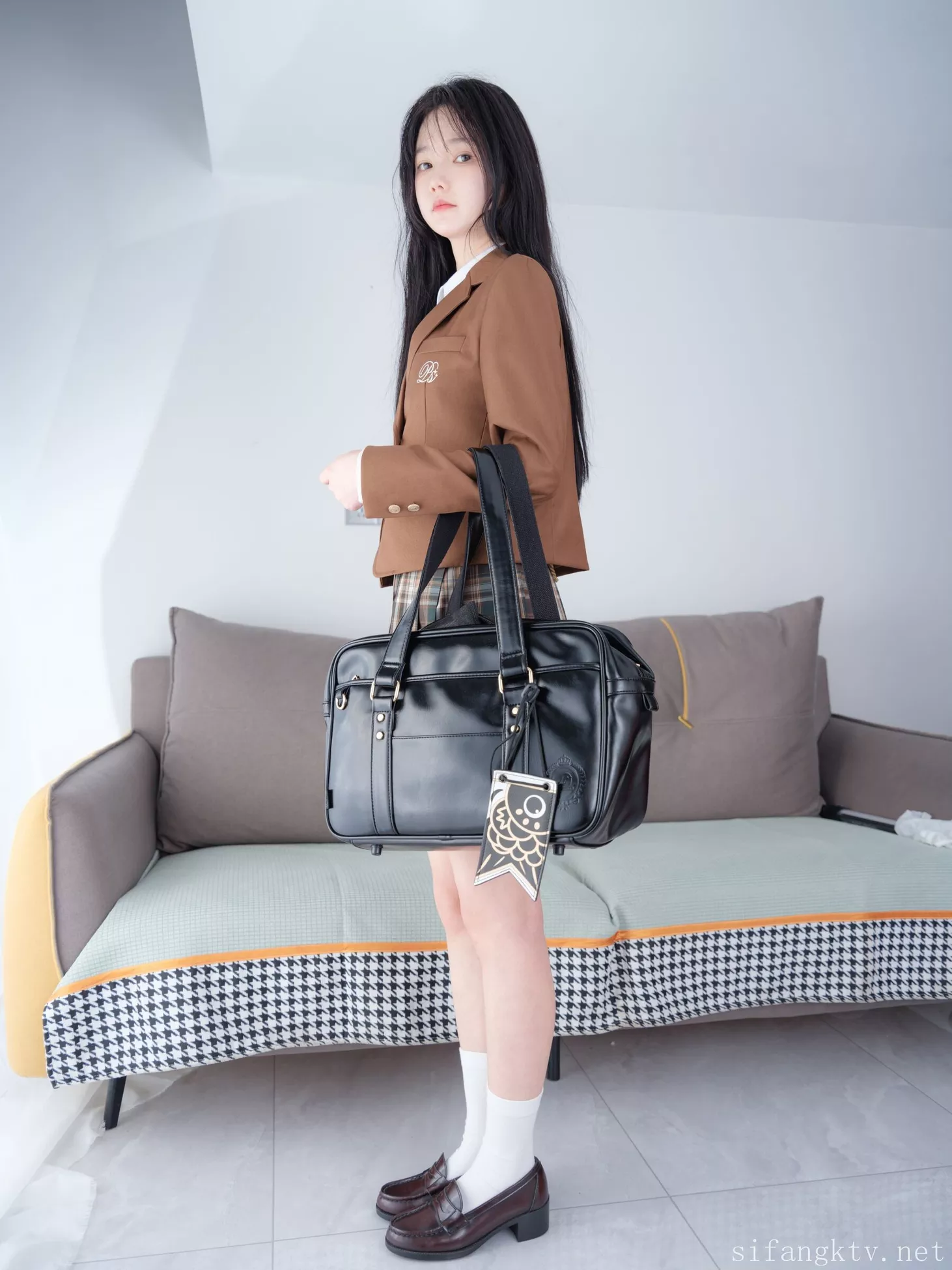 《扎缚调教》 小恩 超清摄影组图