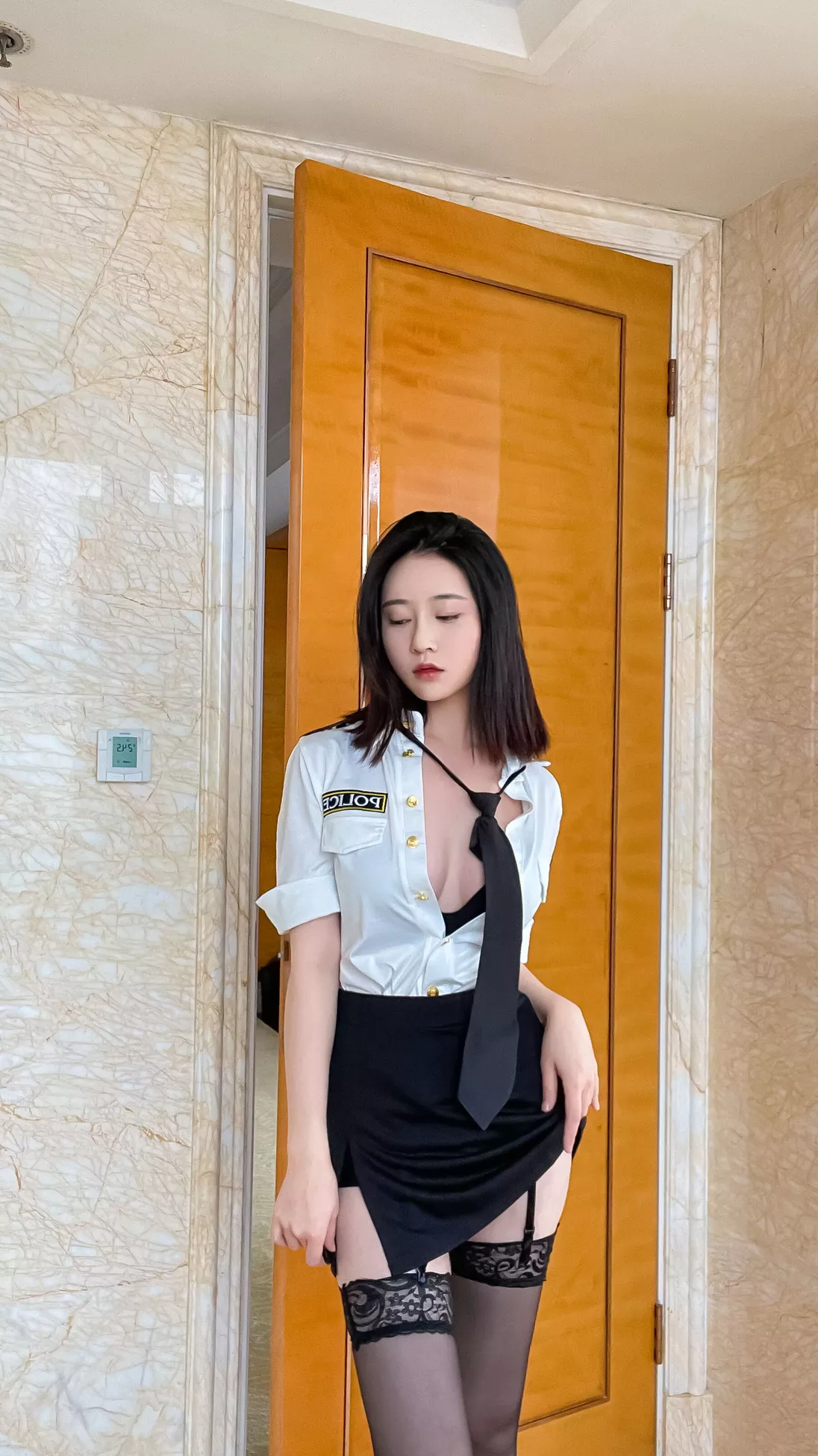 《s女警》 优质图像图集 年年